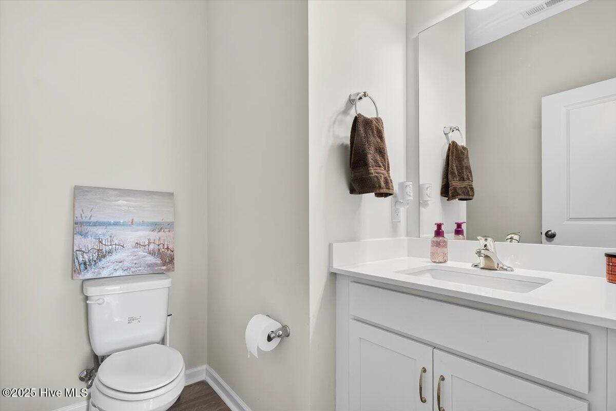 100566307 | Photo 14