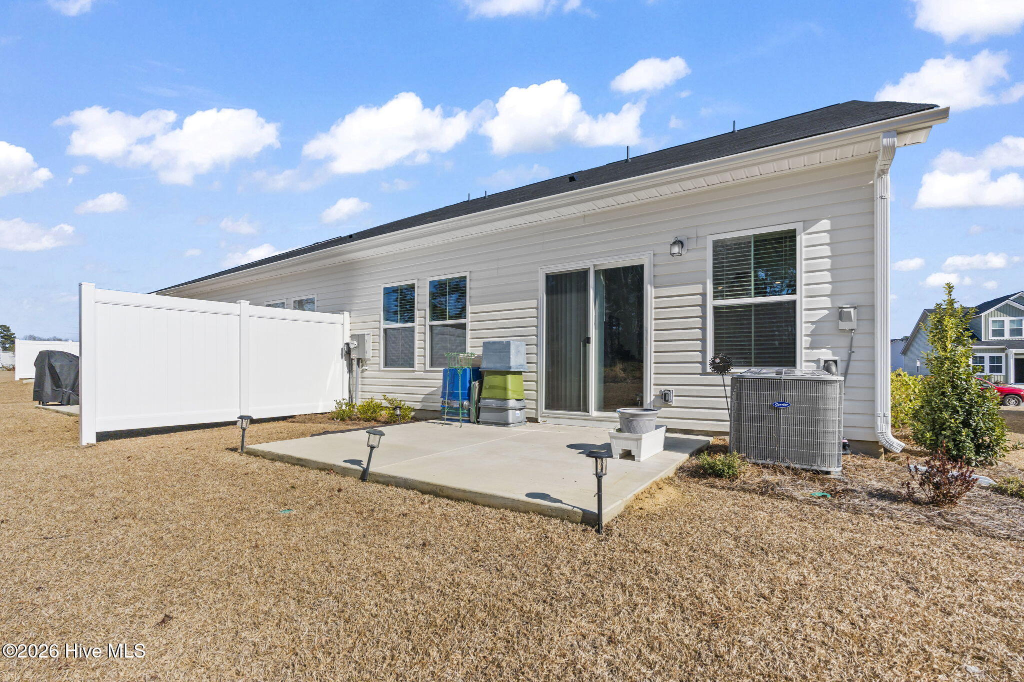 100553971 | Photo 24