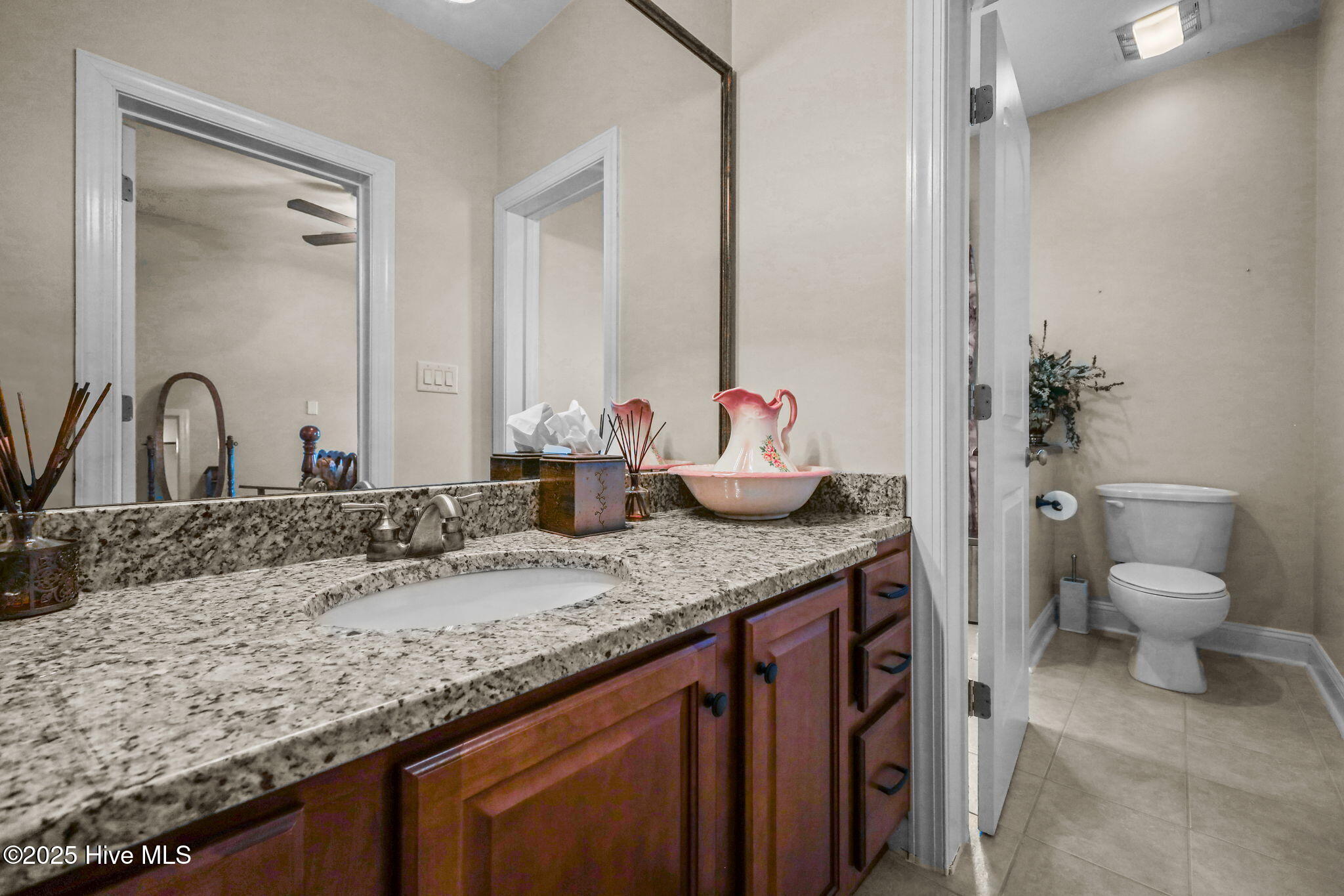 100529119 | Photo 45