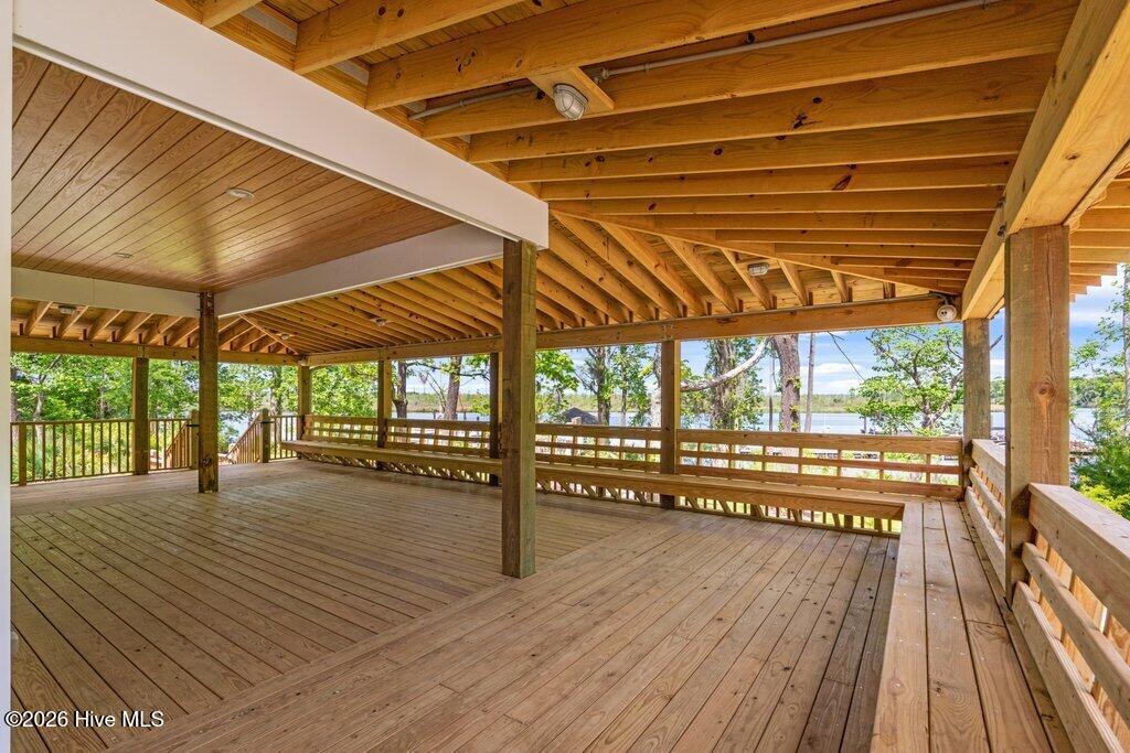 100566937 | Photo 80