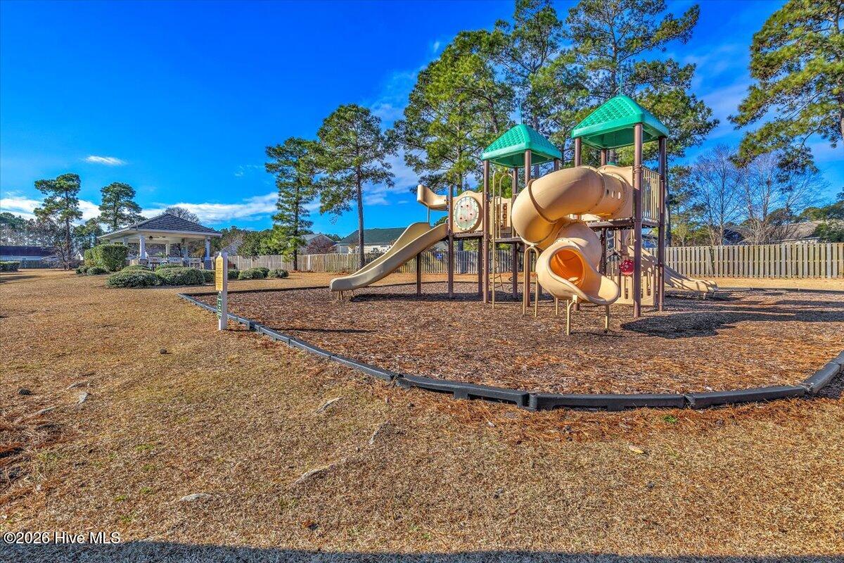 100551276 | Photo 39