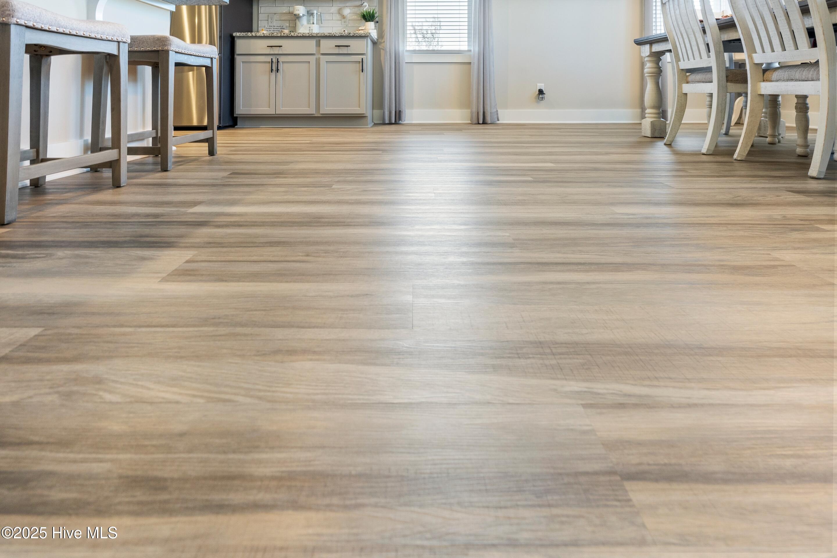 100538815 | Photo 51