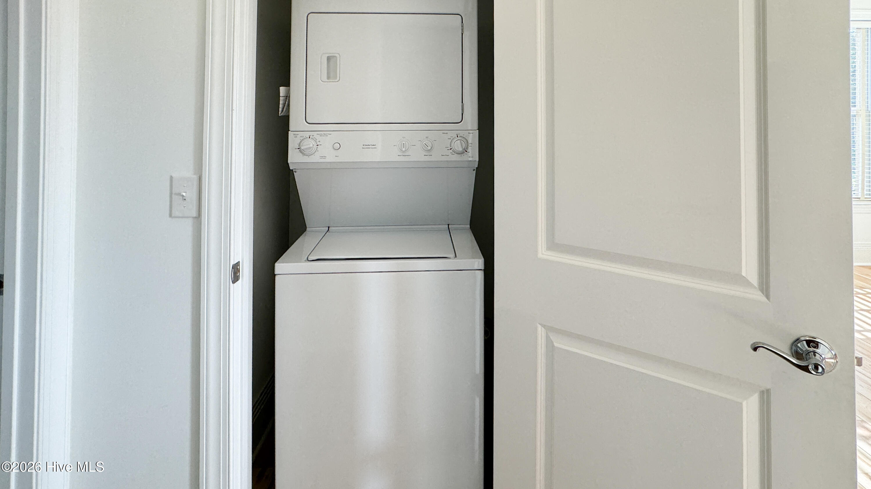 100559977 | Photo 21