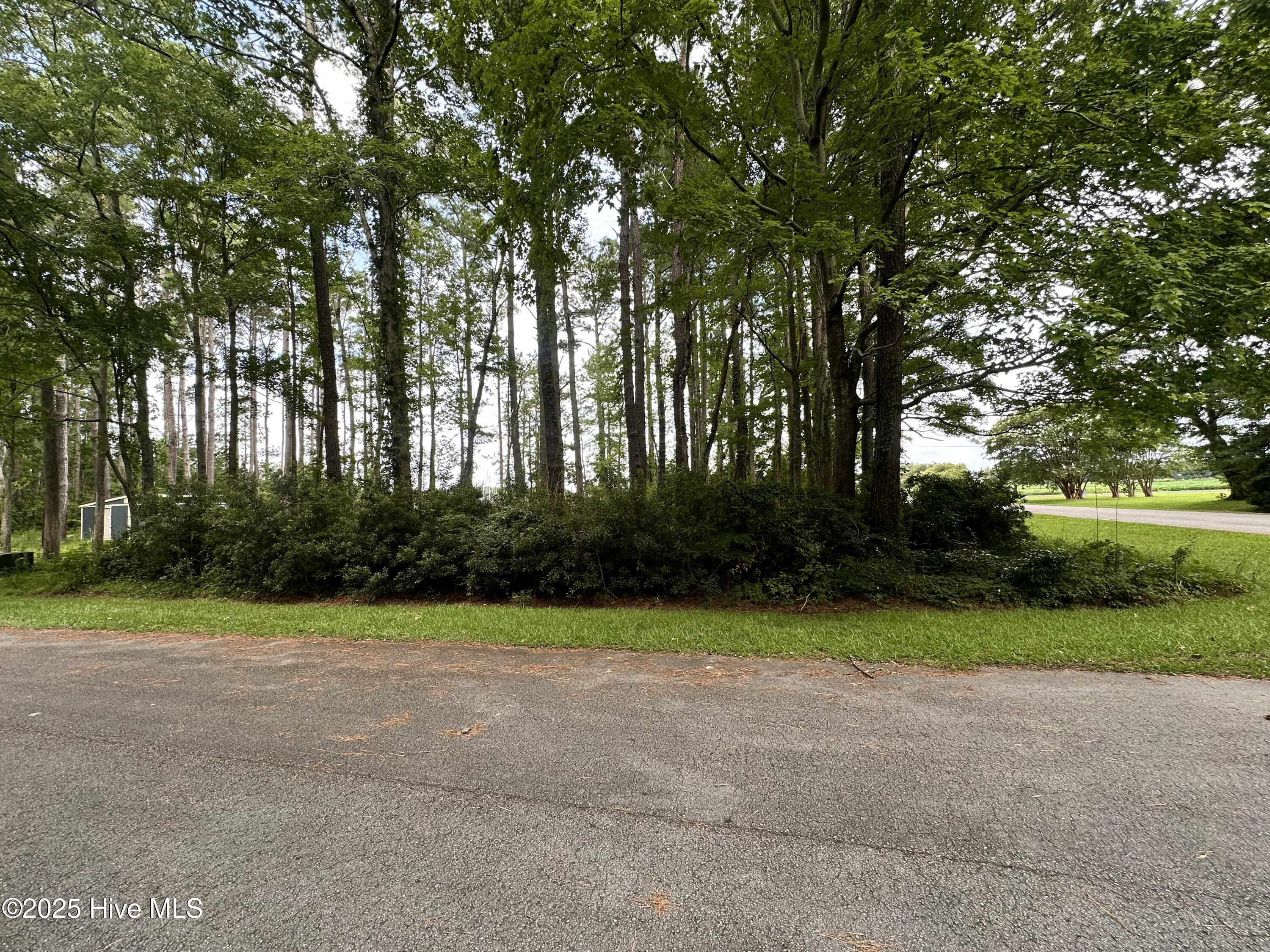 690 Oriental Road, Oriental, NC, 28571