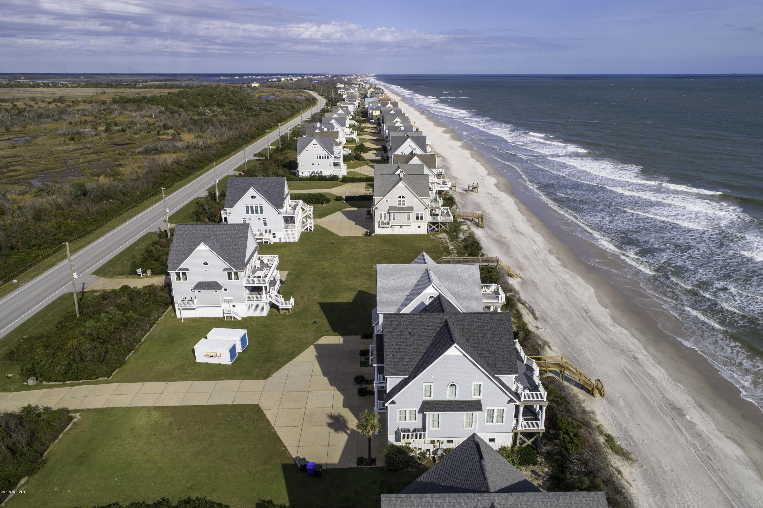 100568225 | Photo 16