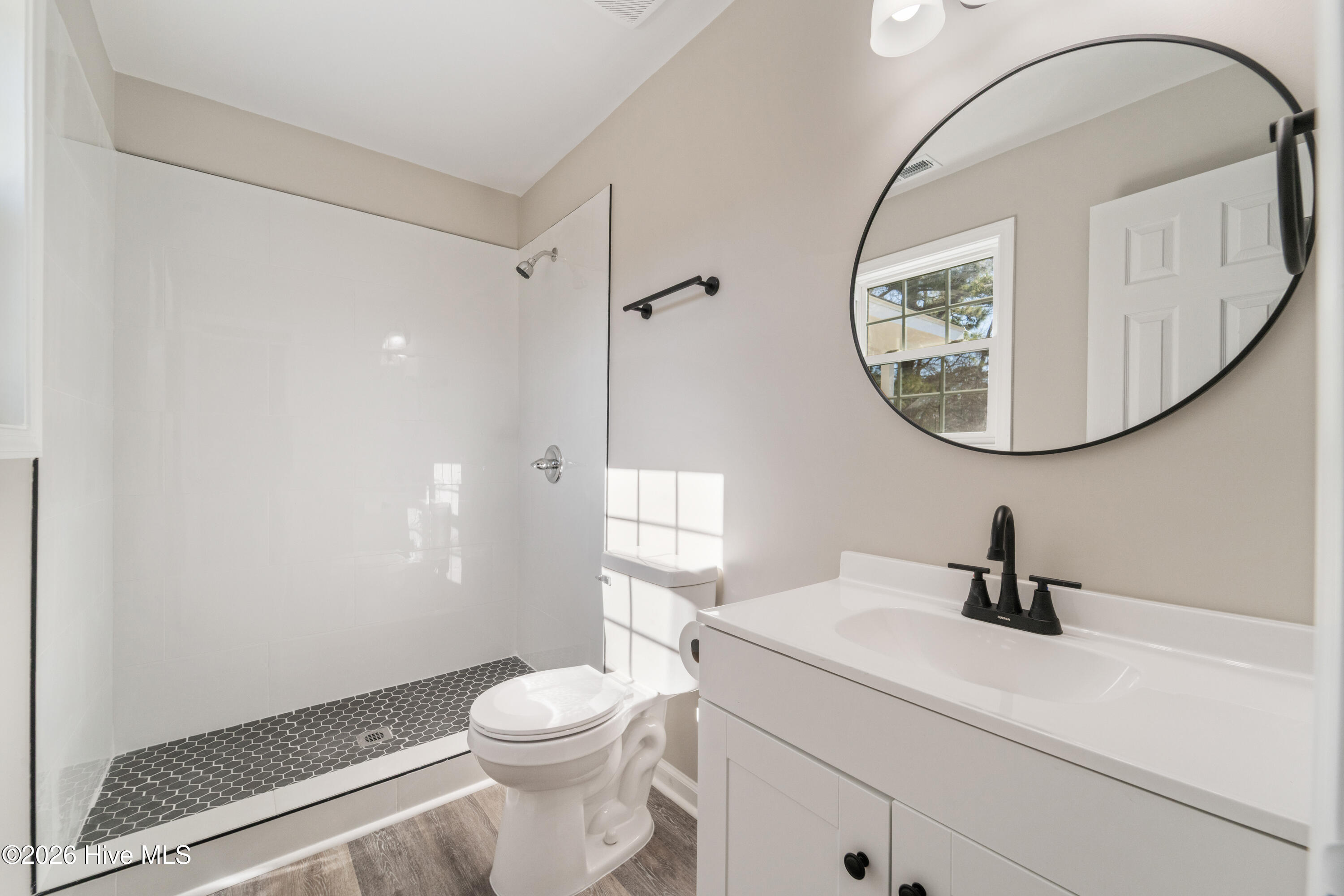 100549995 | Photo 20