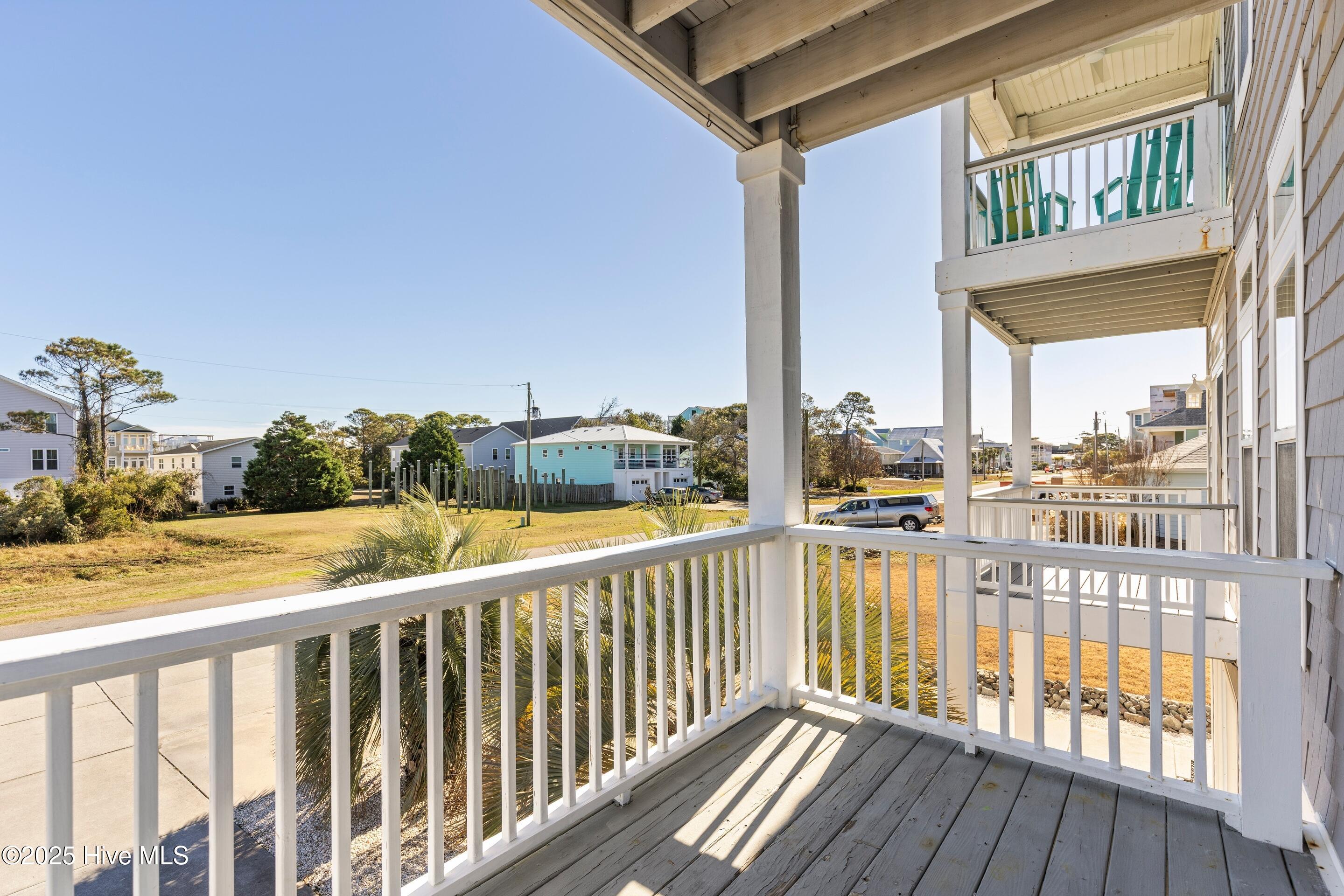 100546676 | Photo 31