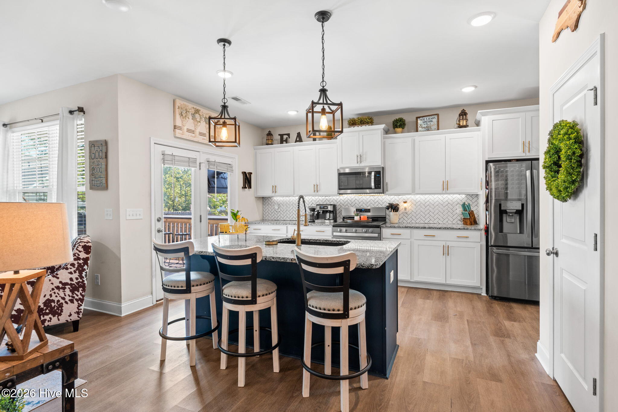 100569601 | Photo 12