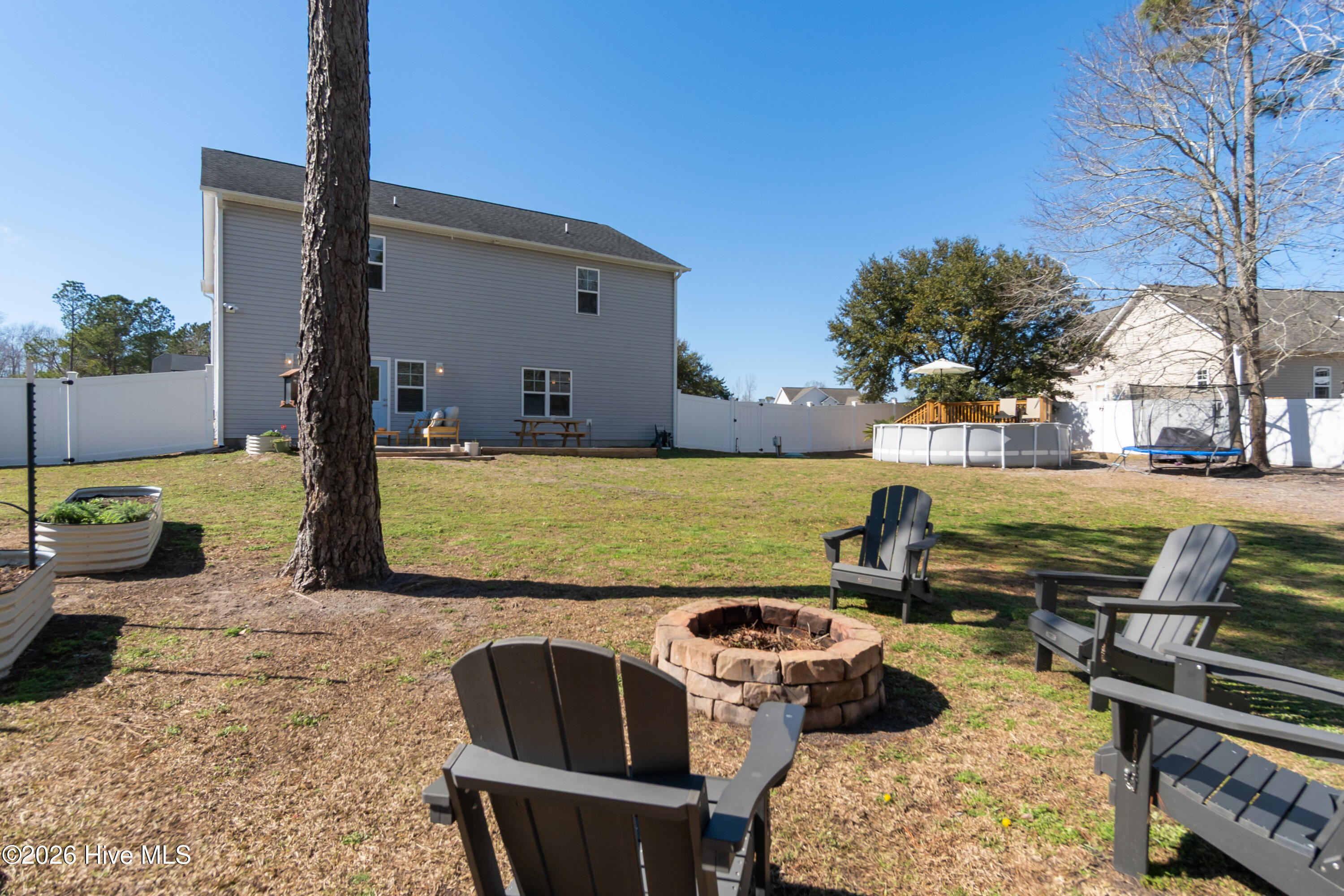 100558497 | Photo 55