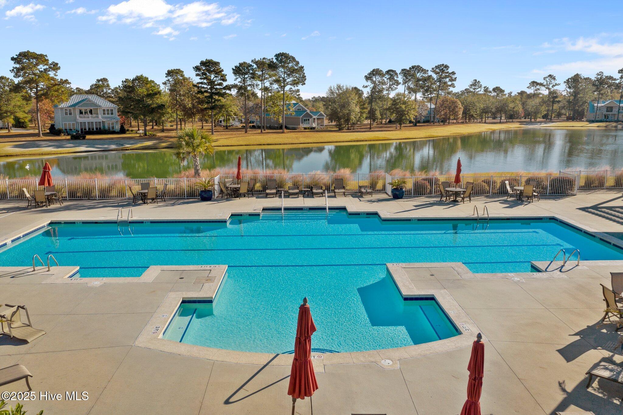 100552432 | Photo 66