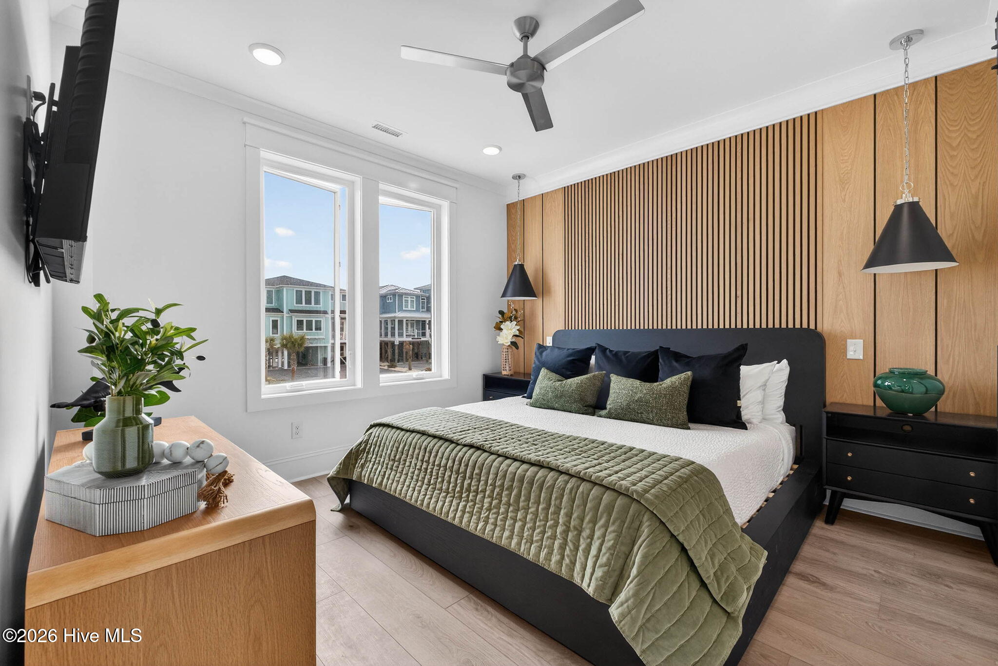 100543300 | Photo 14