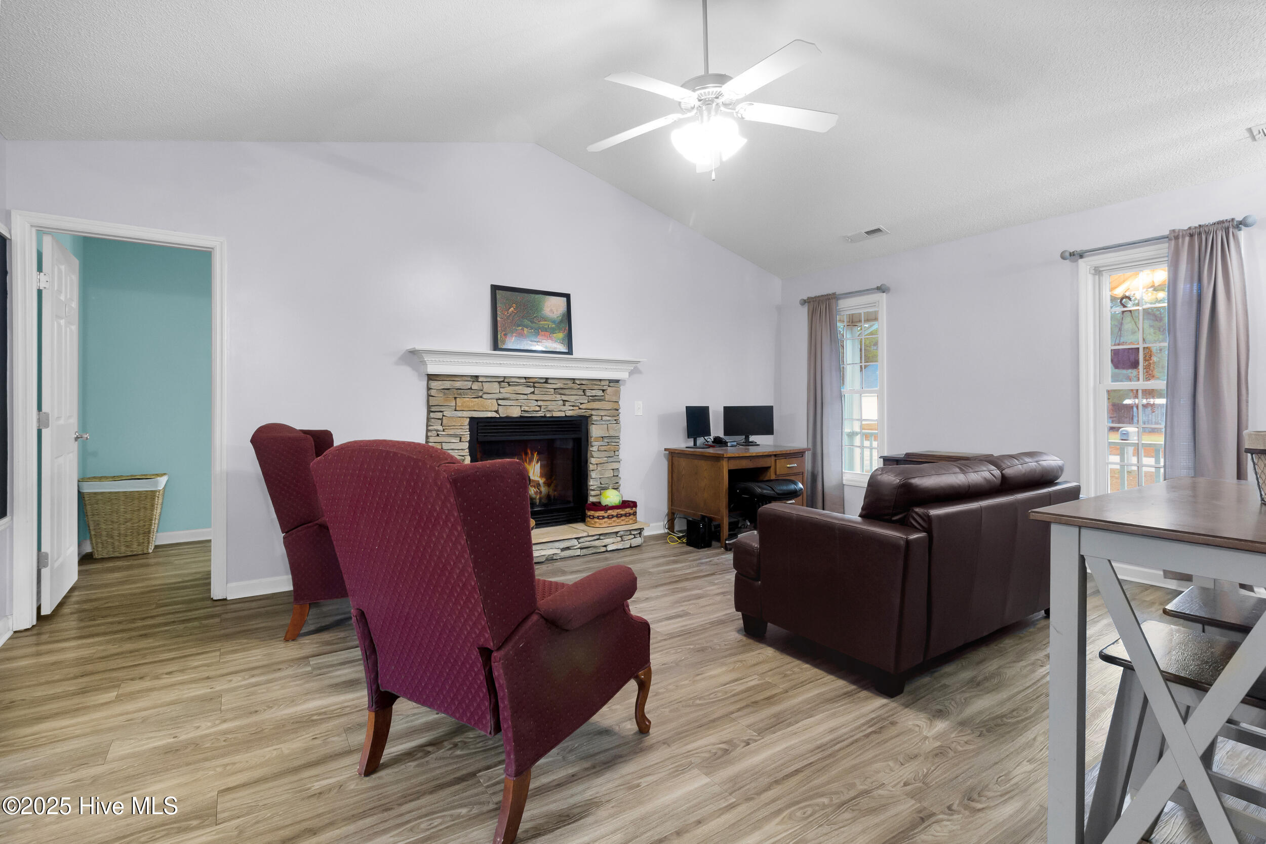 100545488 | Photo 19