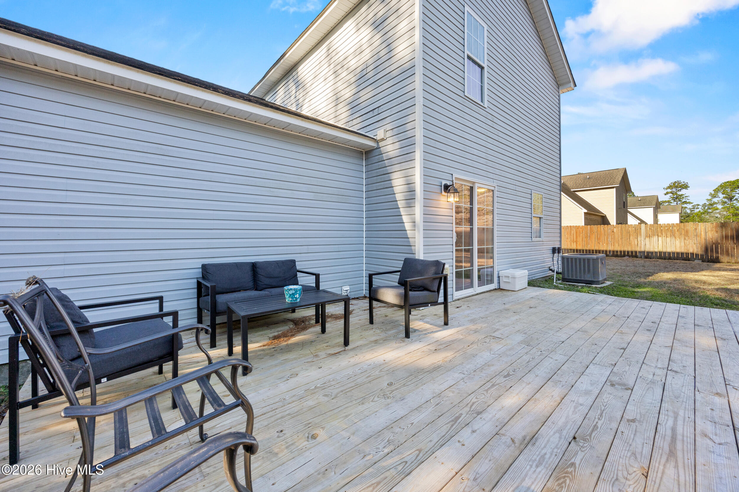 100554193 | Photo 30