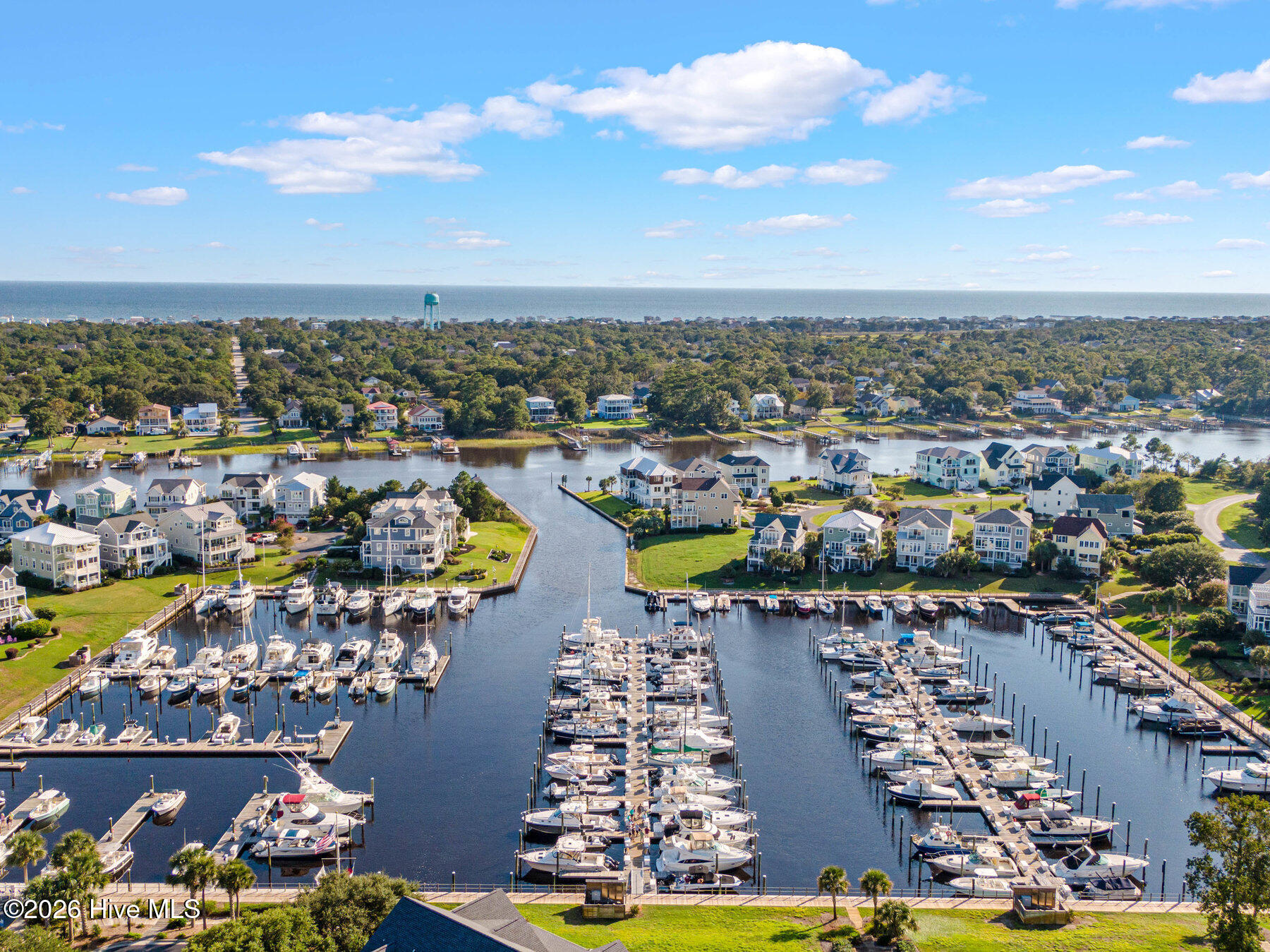 100558042 | Photo 76