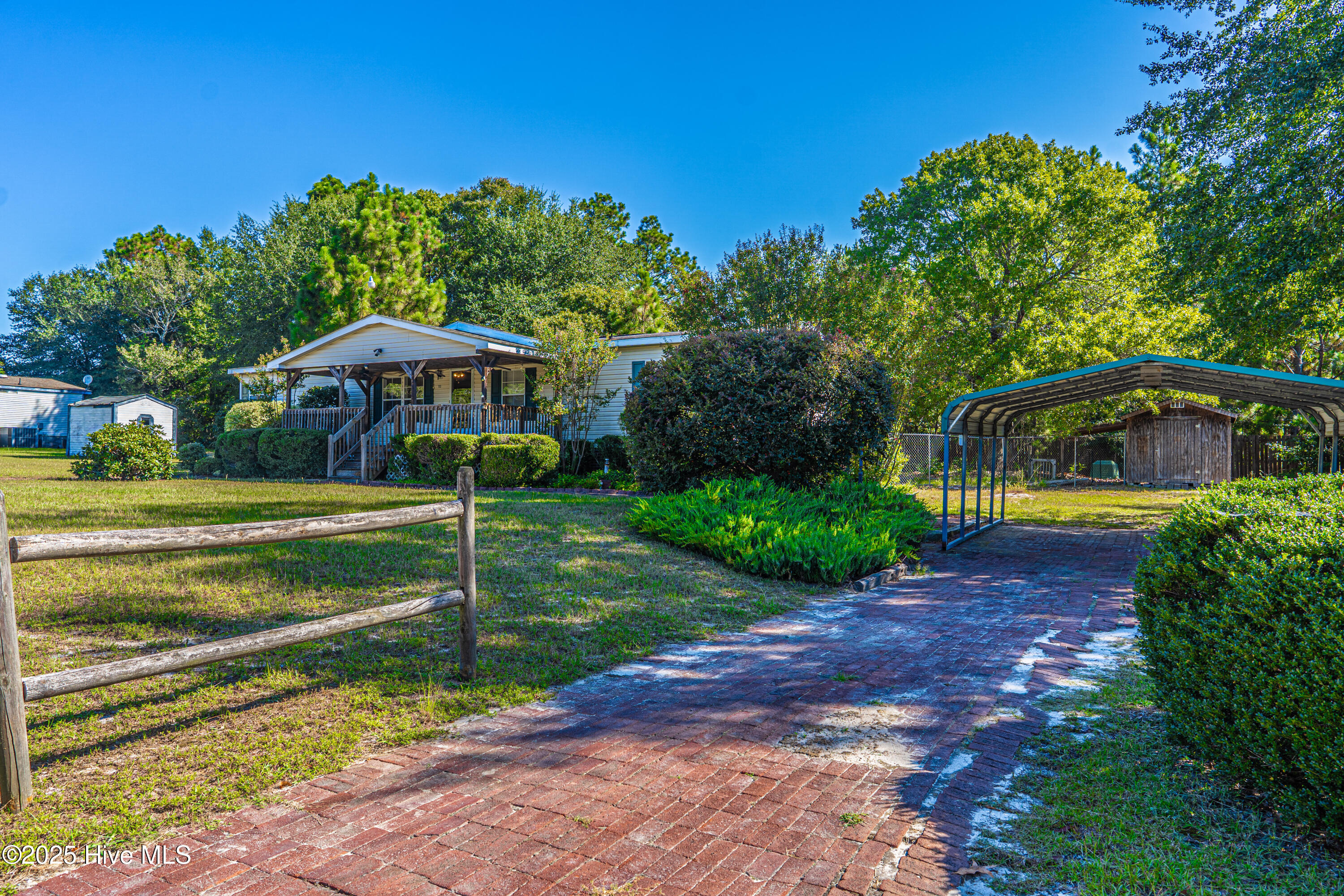 113 Holly Place