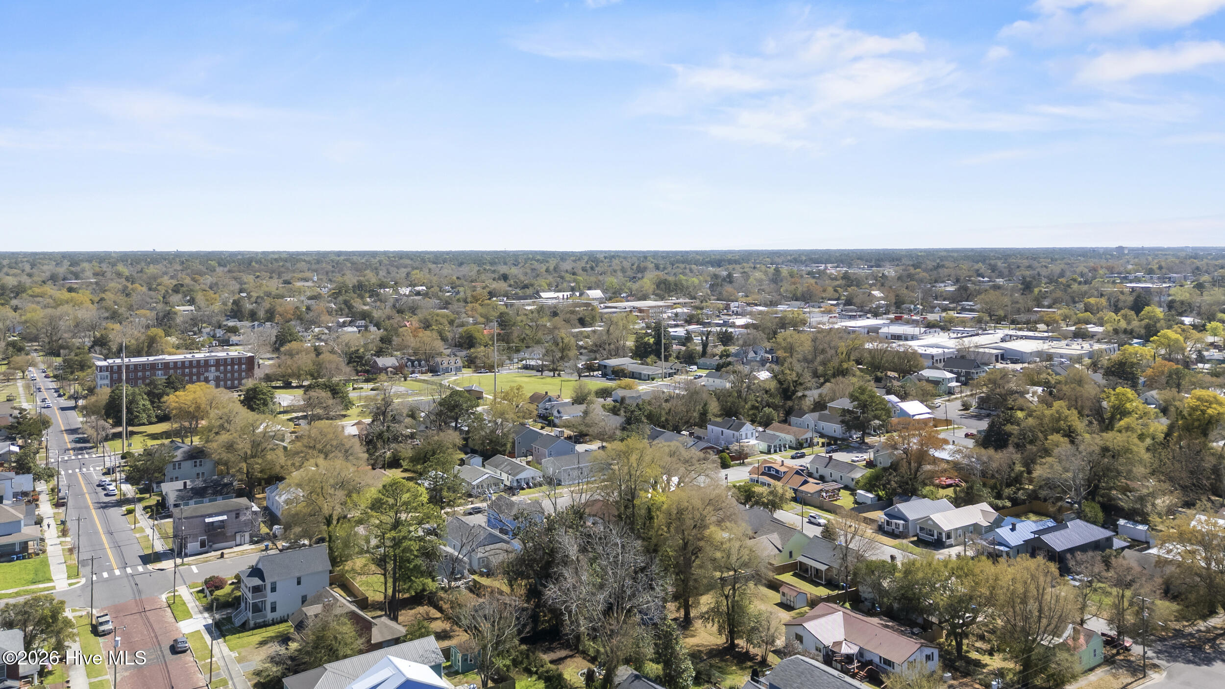 100563467 | Photo 36