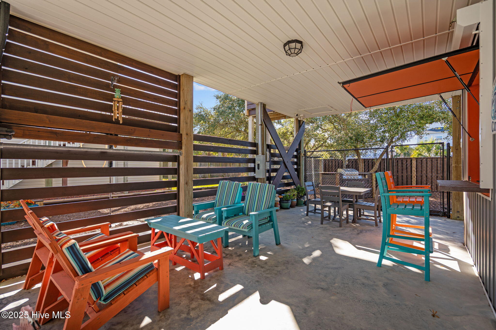 100540020 | Photo 15