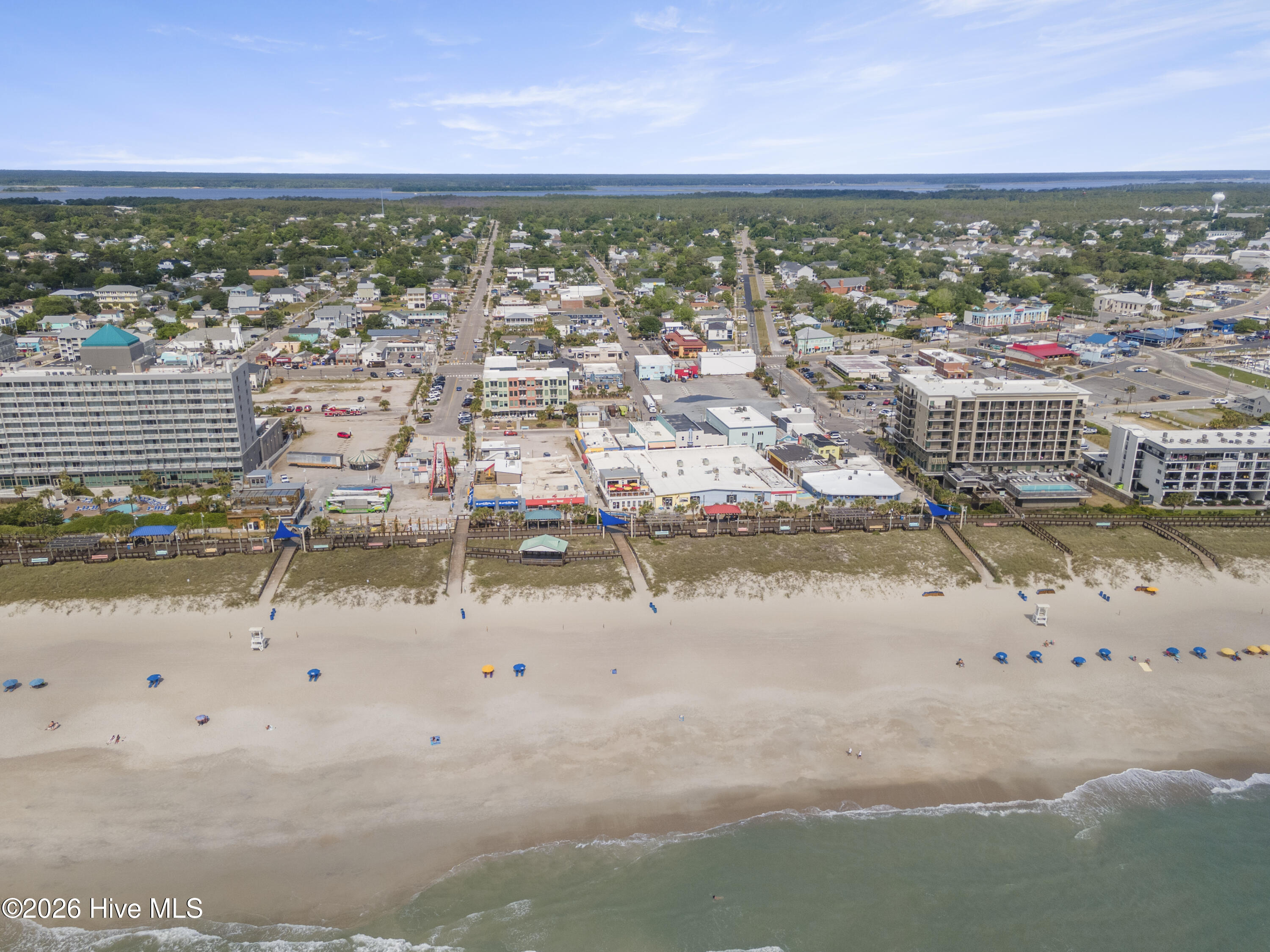 100566755 | Photo 91