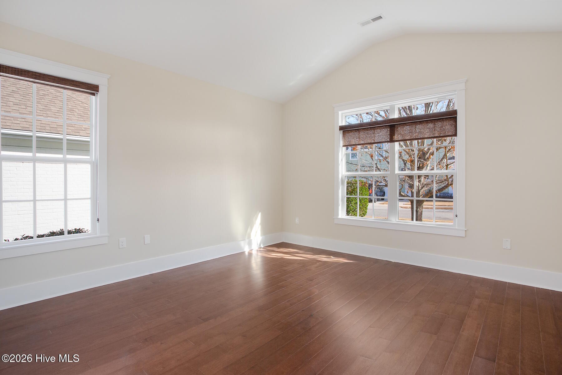 100551049 | Photo 20