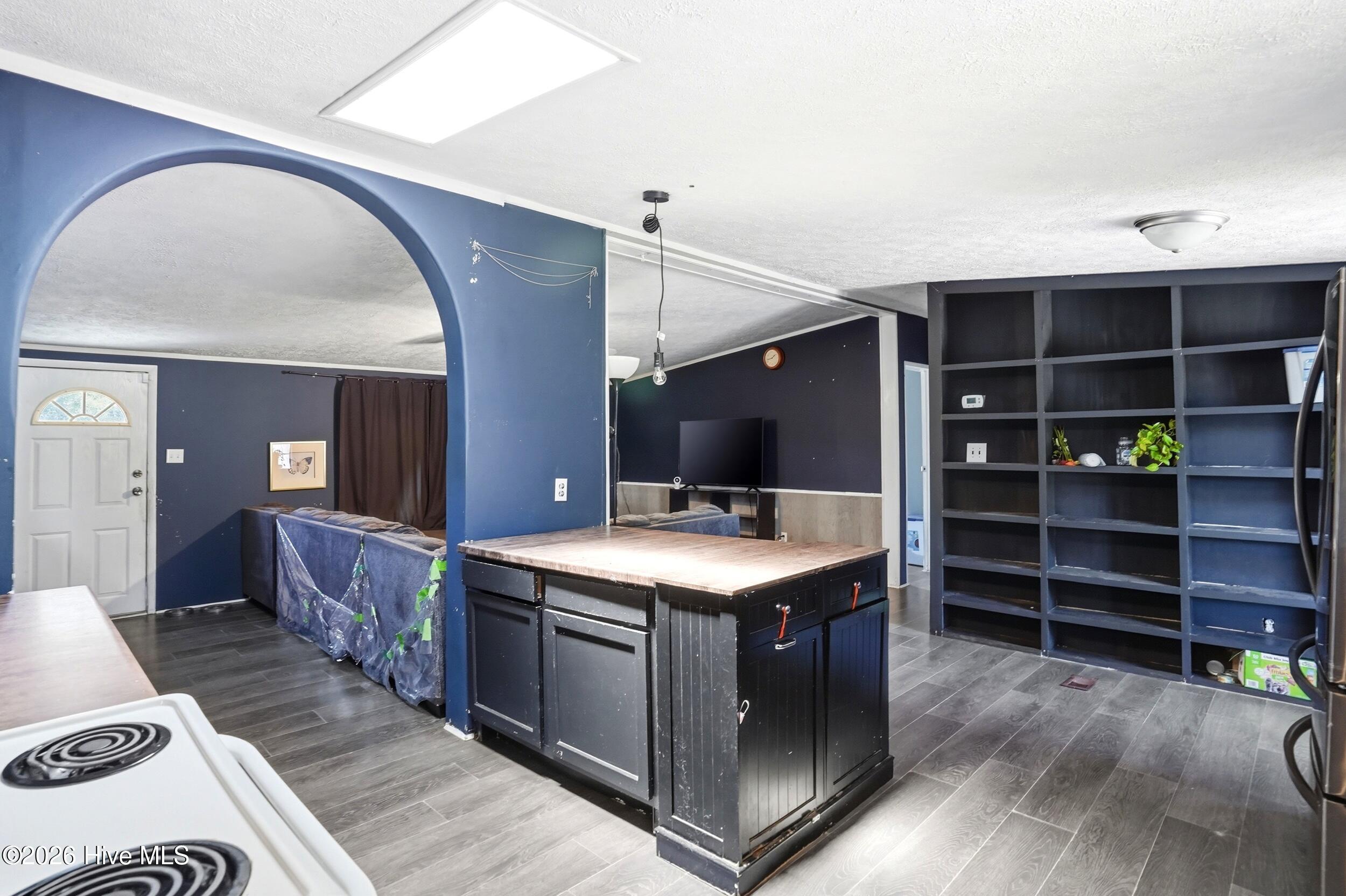 100569235 | Photo 10