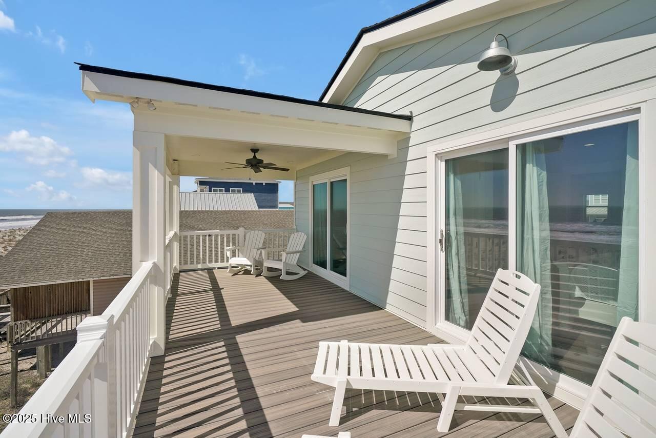 100484000 | Photo 46