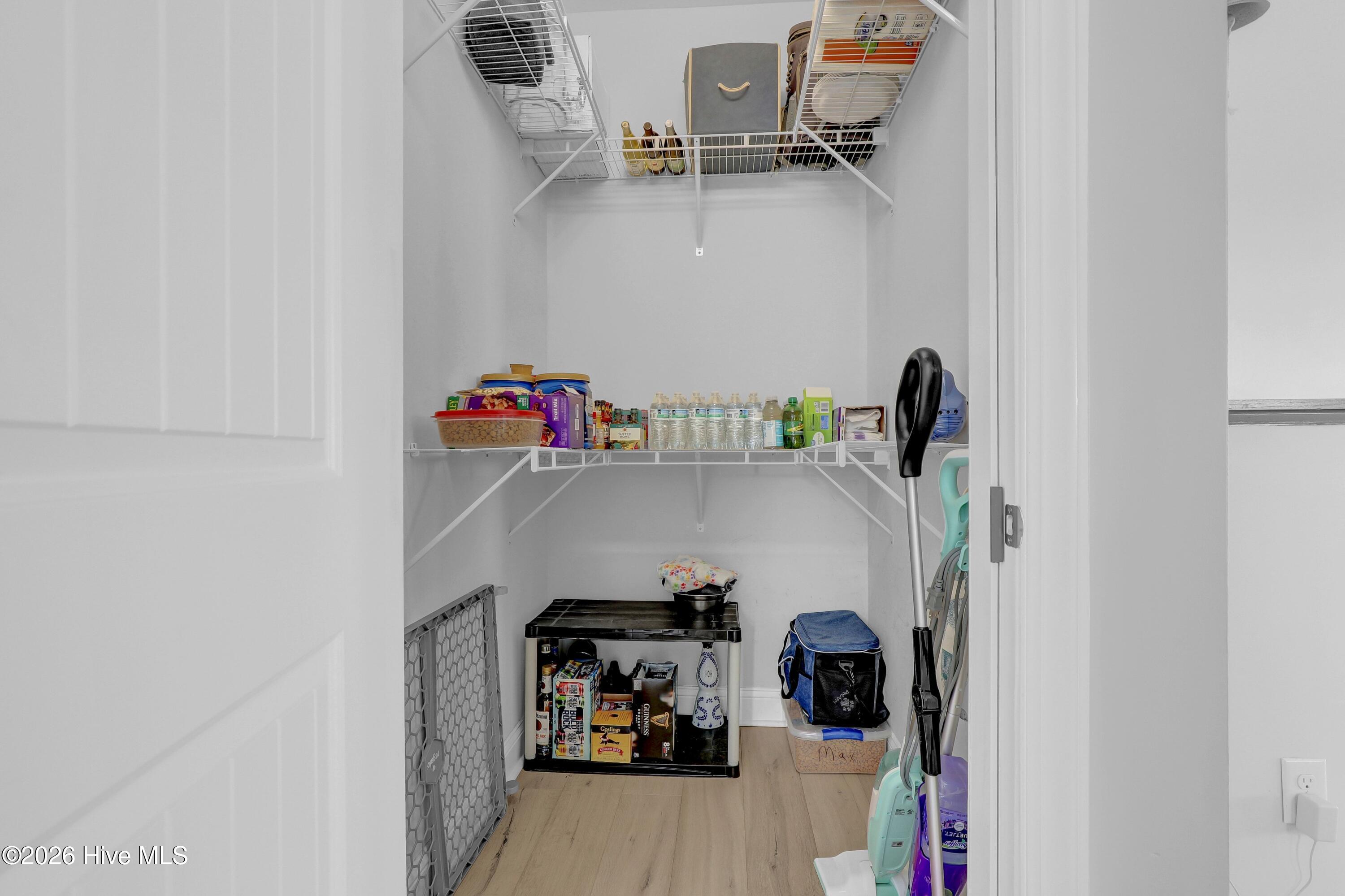 100564246 | Photo 13