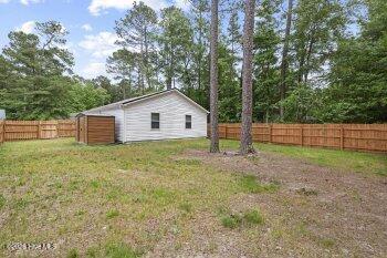 100570288 | Photo 23