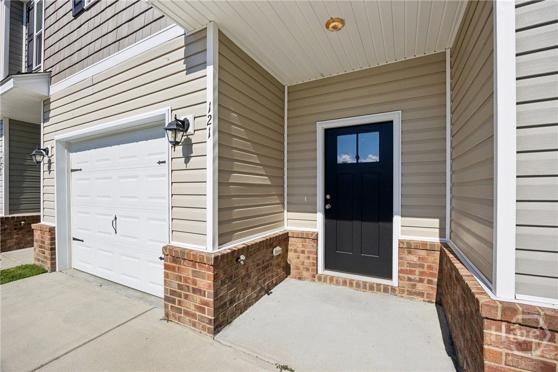 Photo 2 of Townhouse for sale at 121 Horizon Ln, Richmond Hill, GA 31324 | MLS# SA365500 | Listing updated on 2026-10-02