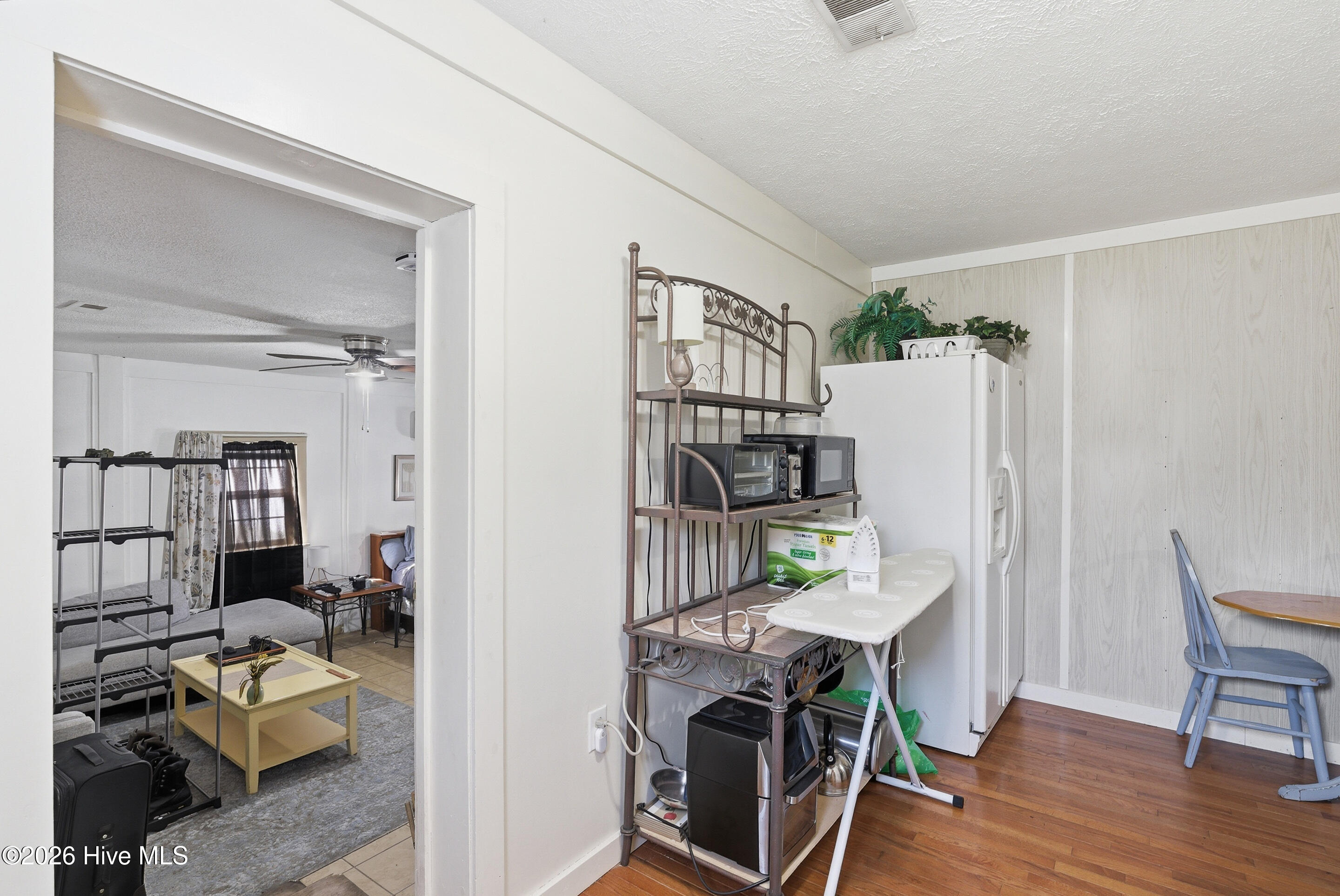 100563534 | Photo 26