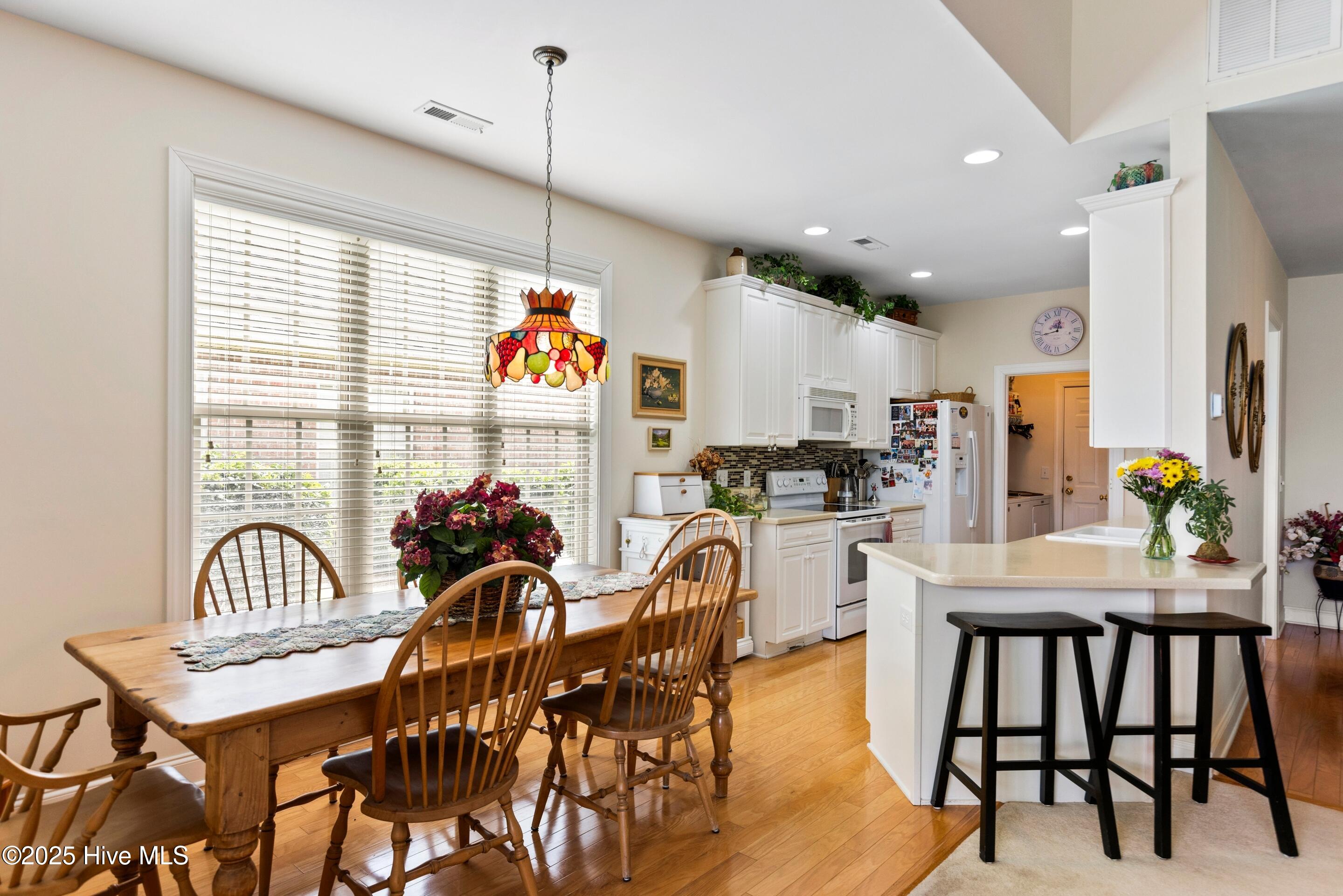 100527165 | Photo 13