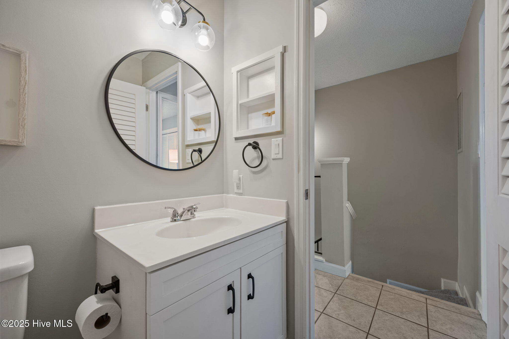 100536613 | Photo 18