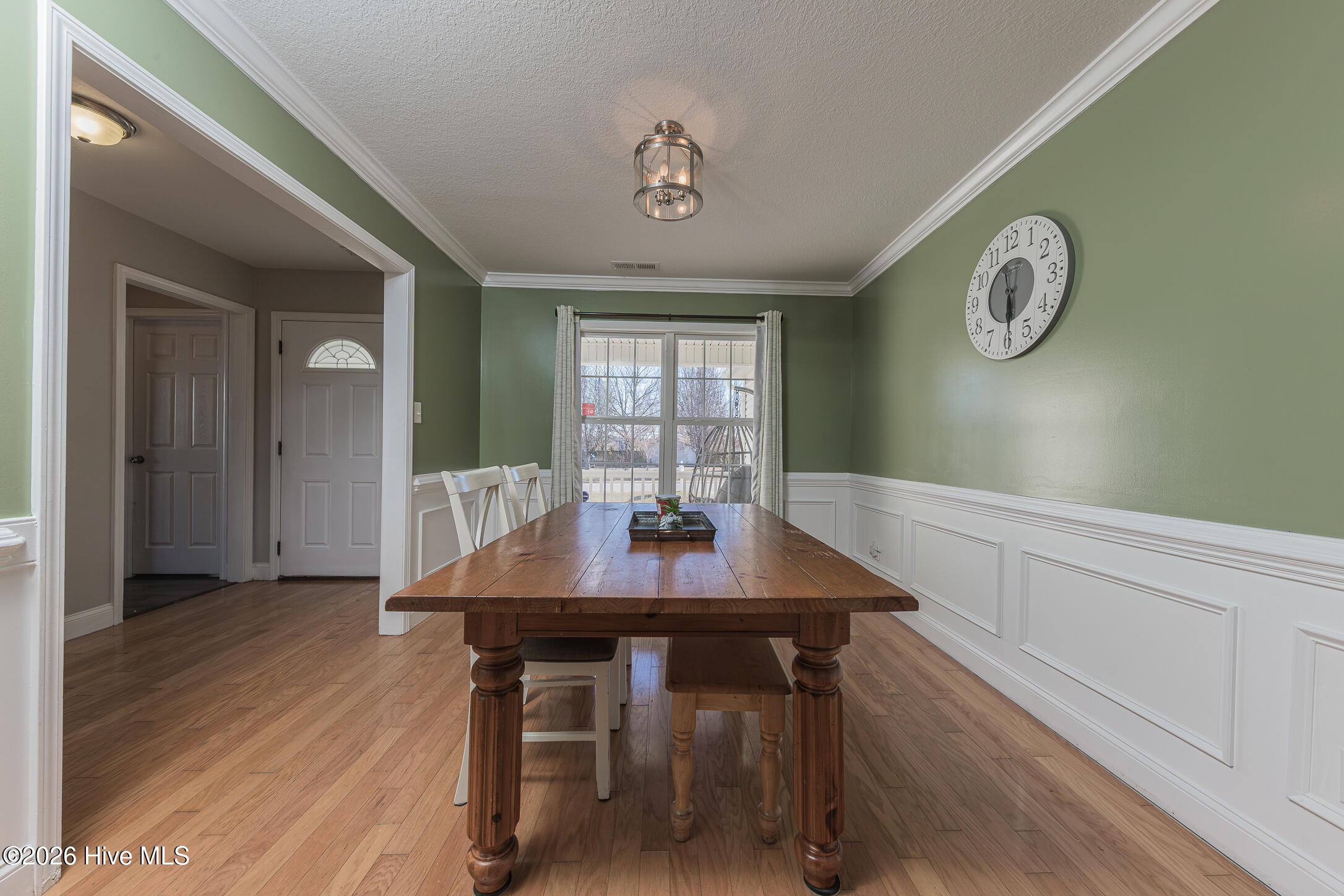 100550333 | Photo 11