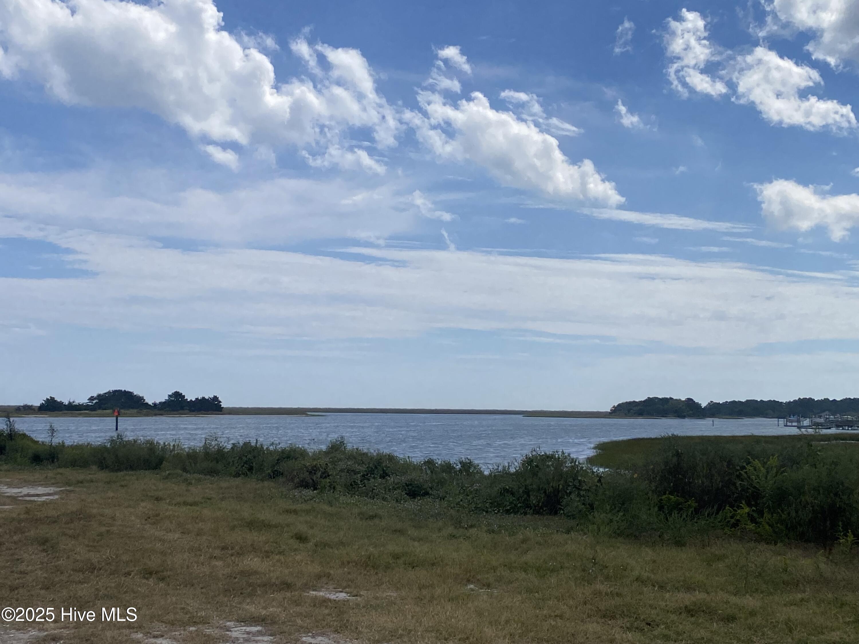 100533068 | Photo 33