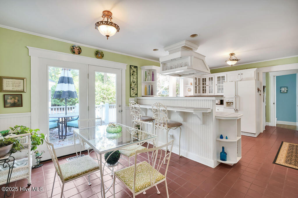 100533114 | Photo 12