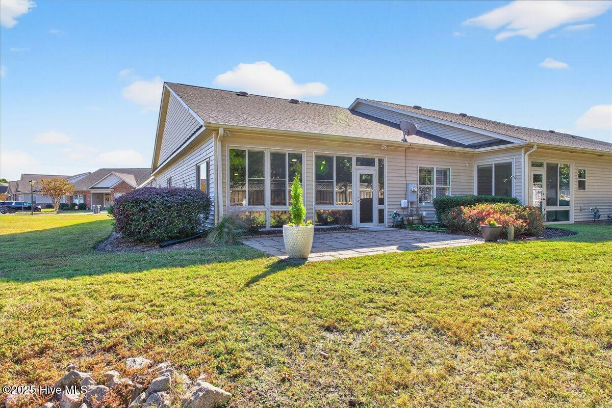 100541263 | Photo 49