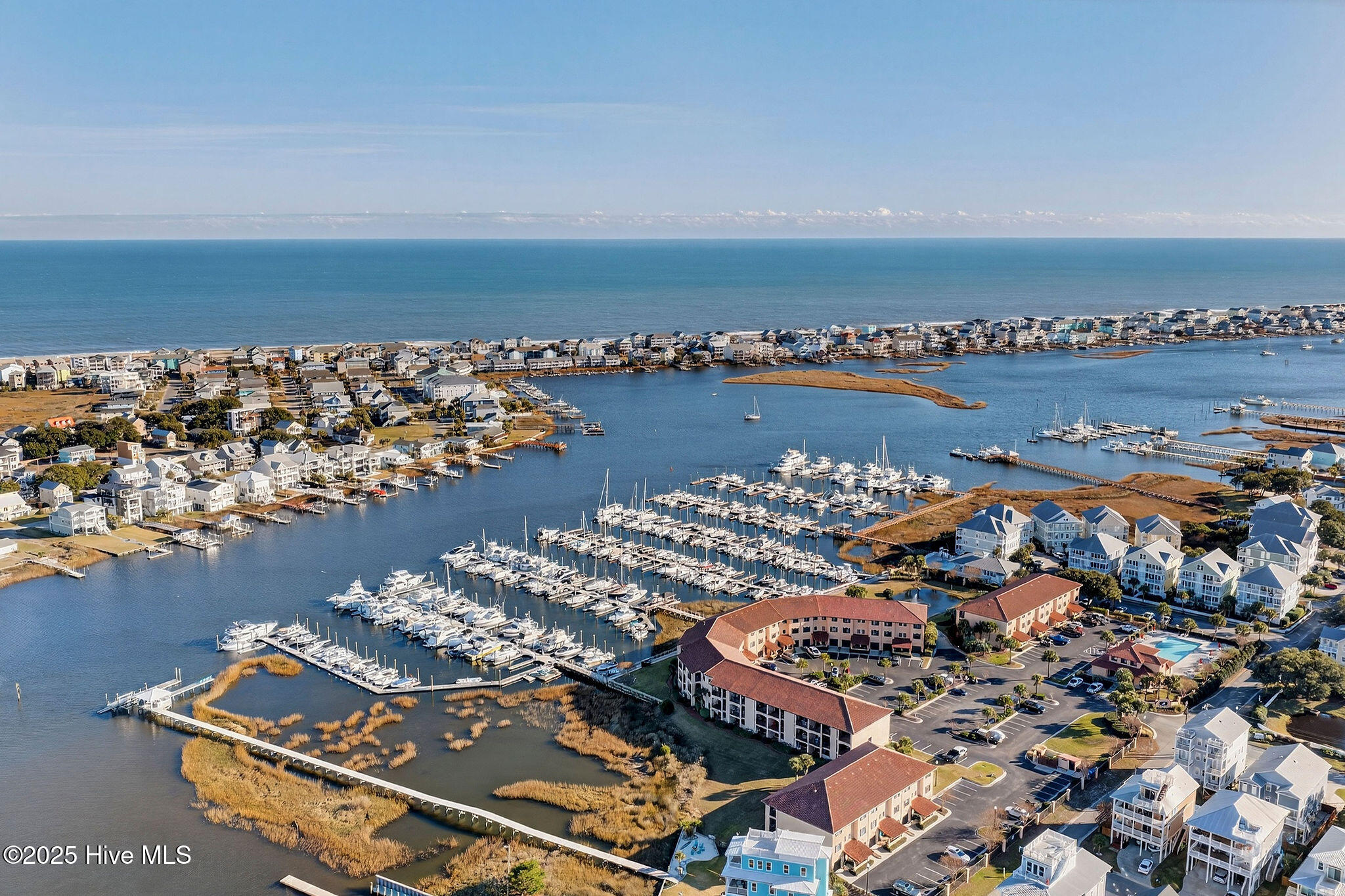 100545010 | Photo 18