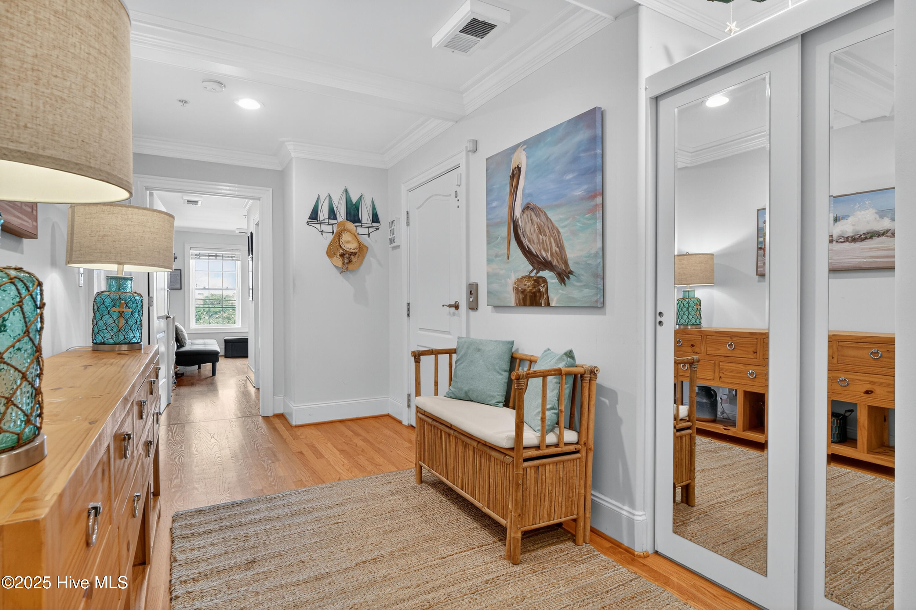 100524074 | Photo 23