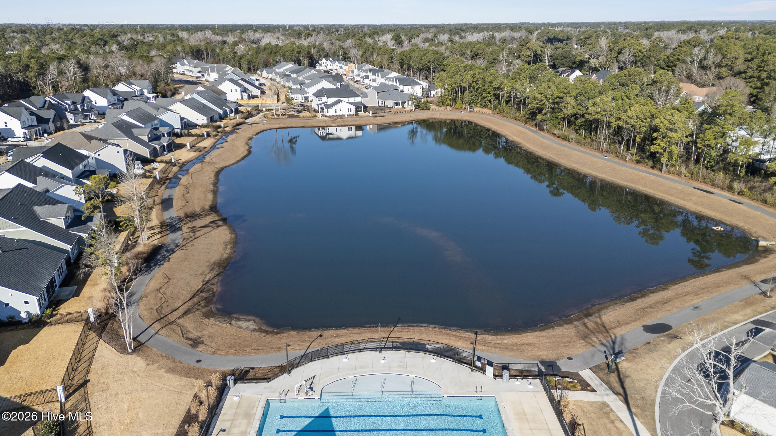 100551783 | Photo 40