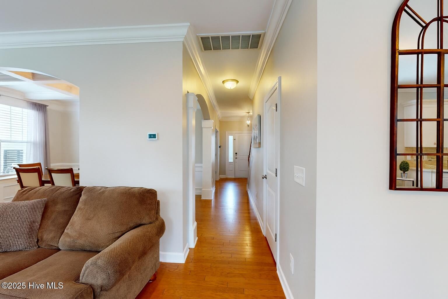 100526795 | Photo 23