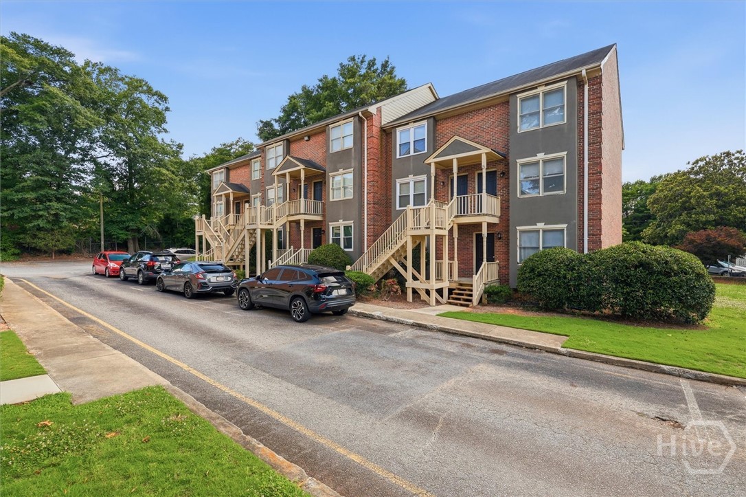 FEATURED LISTINGS