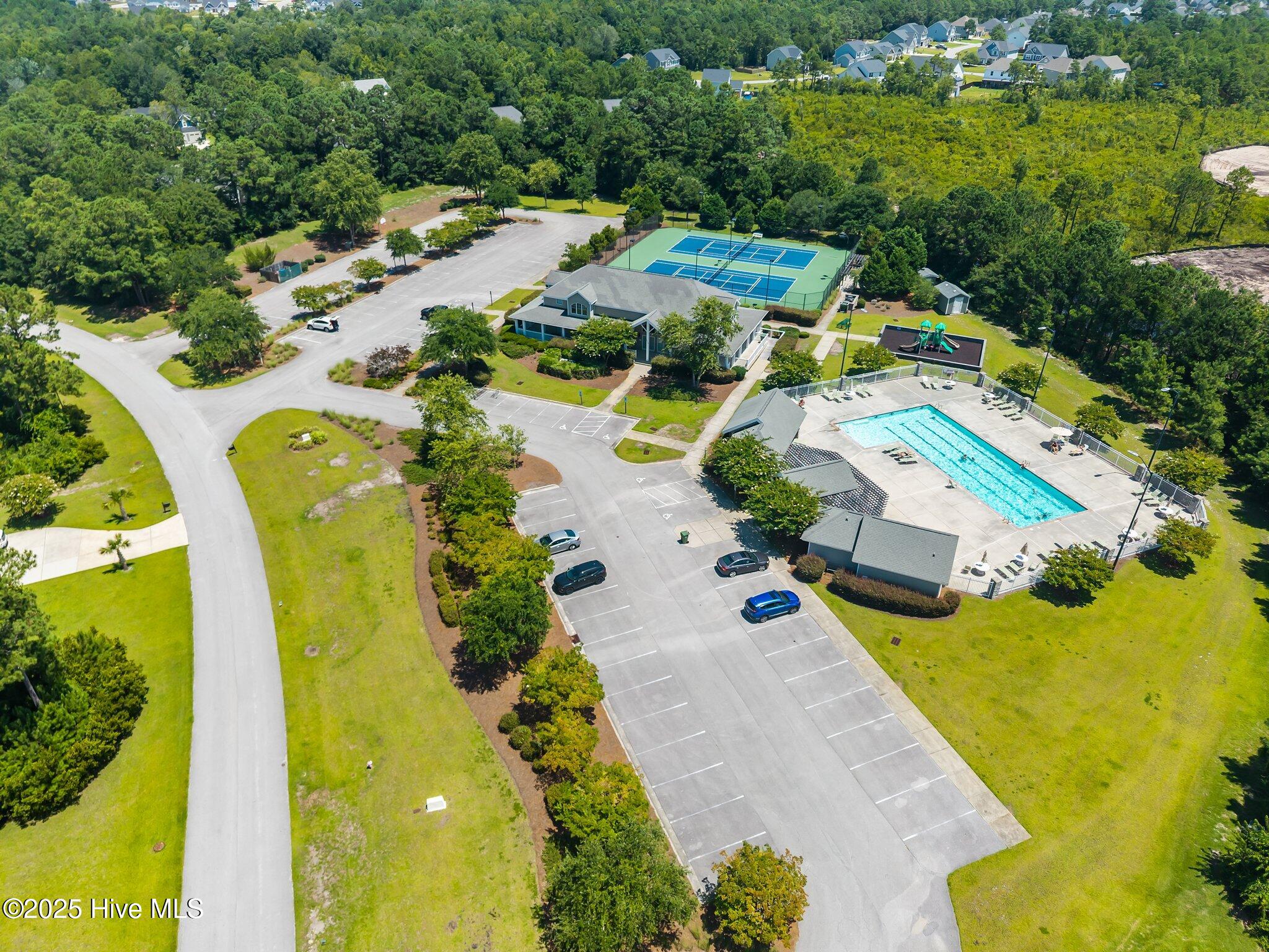 100518510 | Photo 74