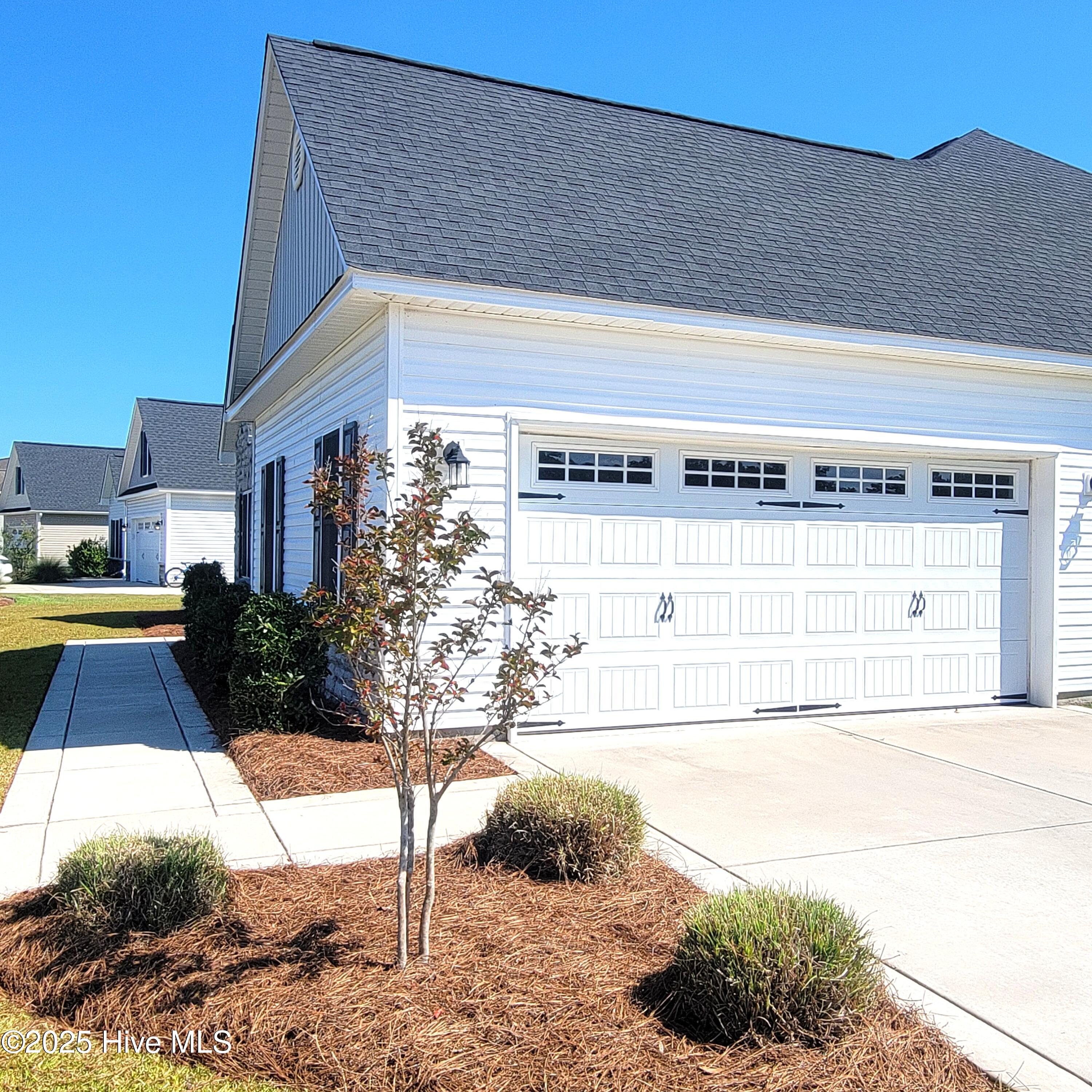 211 W Broughton Lane, Rocky Point, NC 28457 – photo 7: 20250904_150141