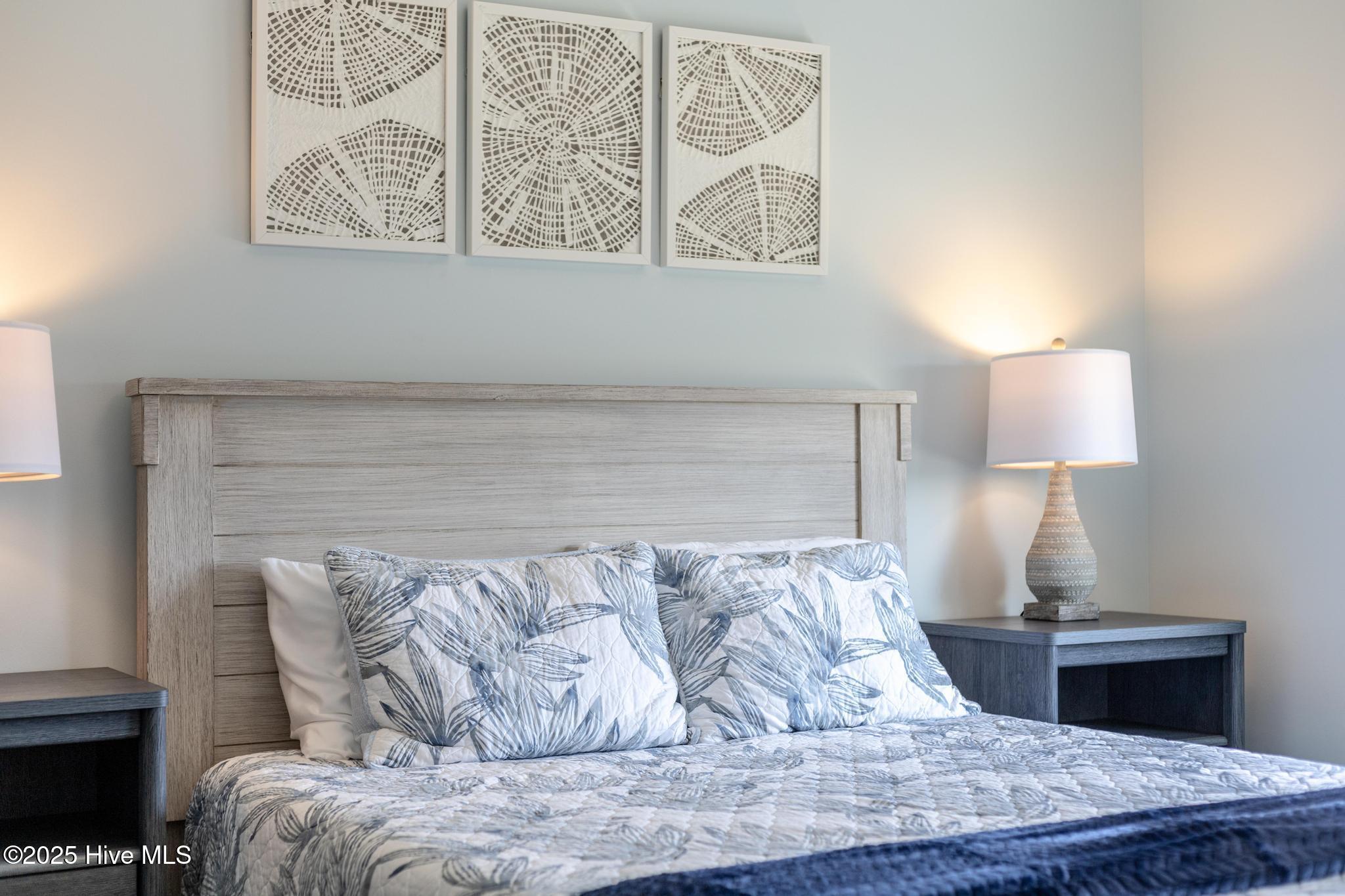 100533799 | Photo 38