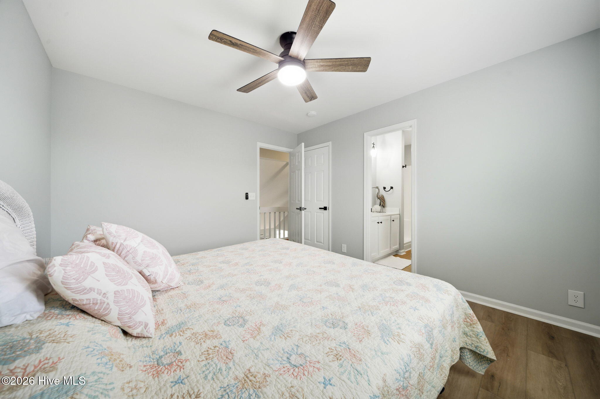 100557260 | Photo 39