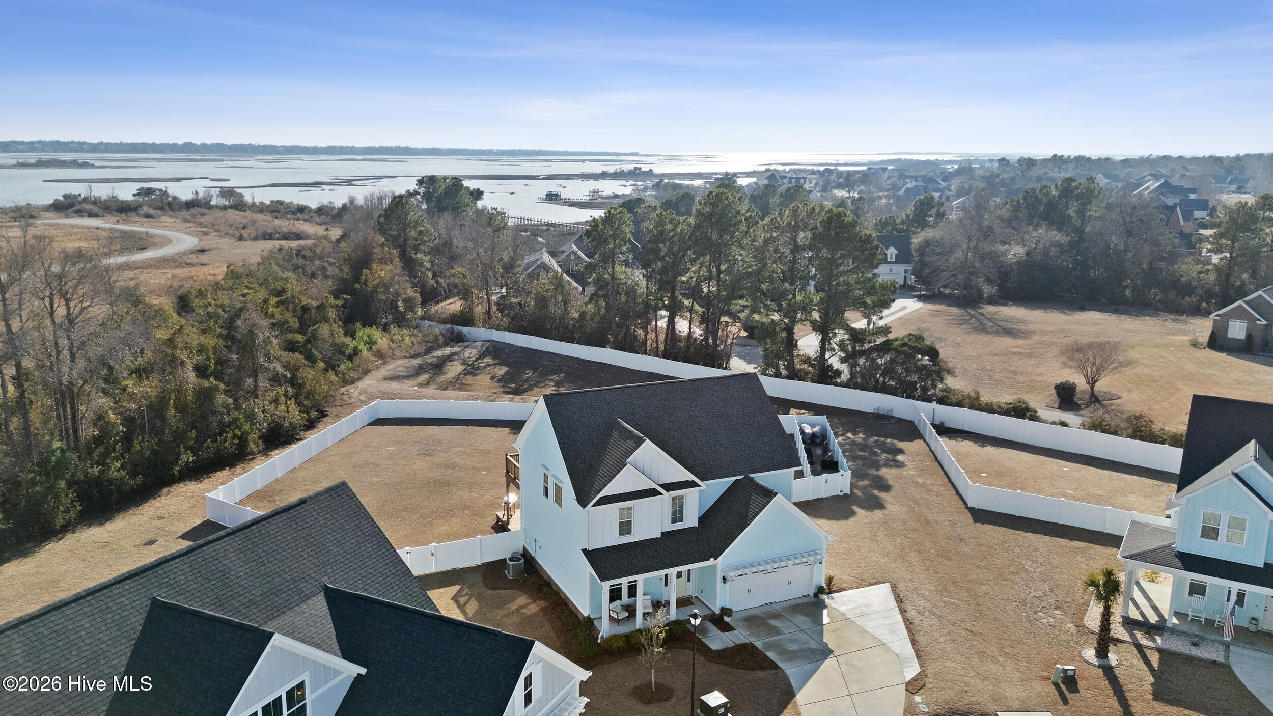 100555397 | Photo 76