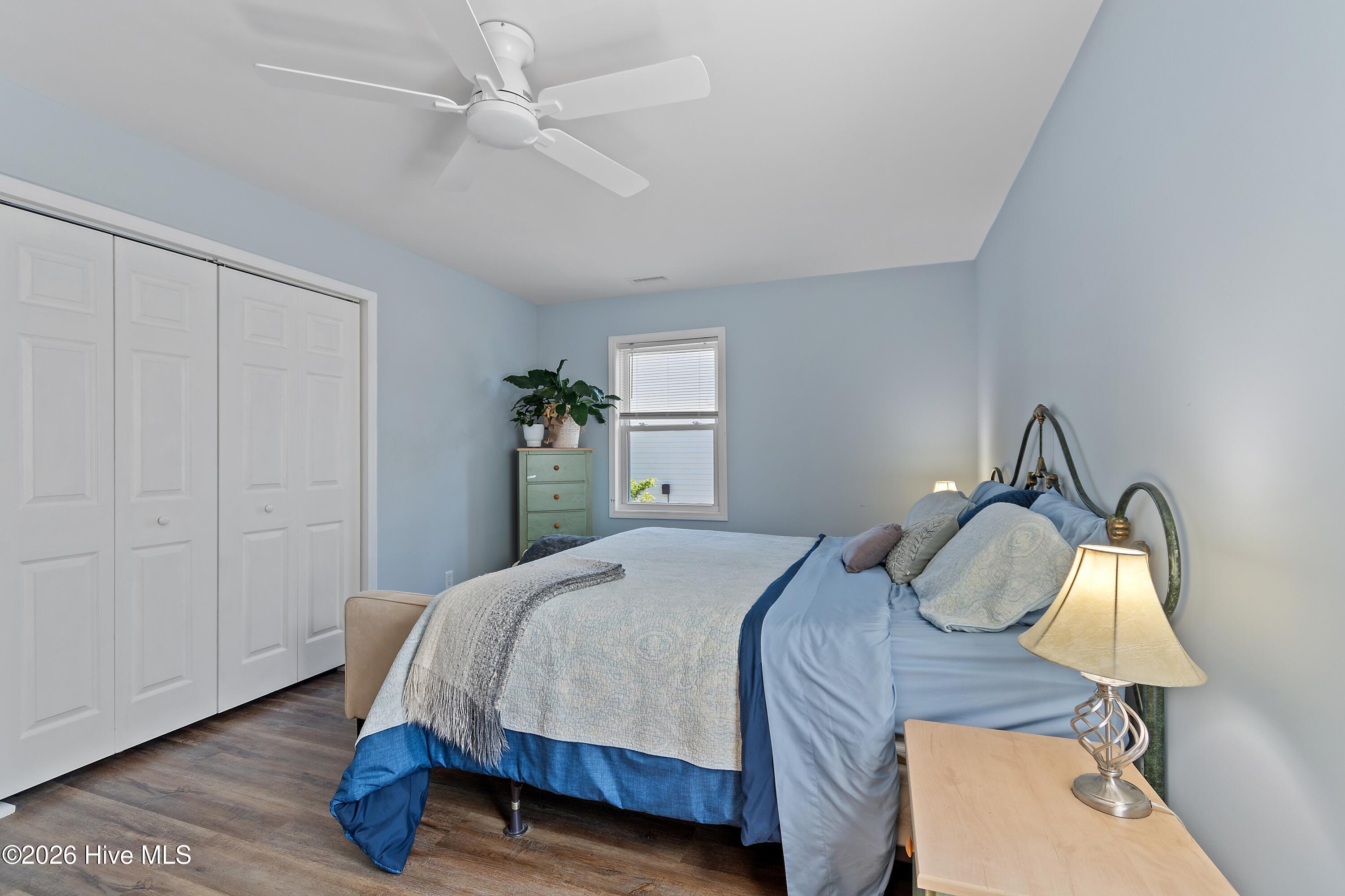 100561702 | Photo 19