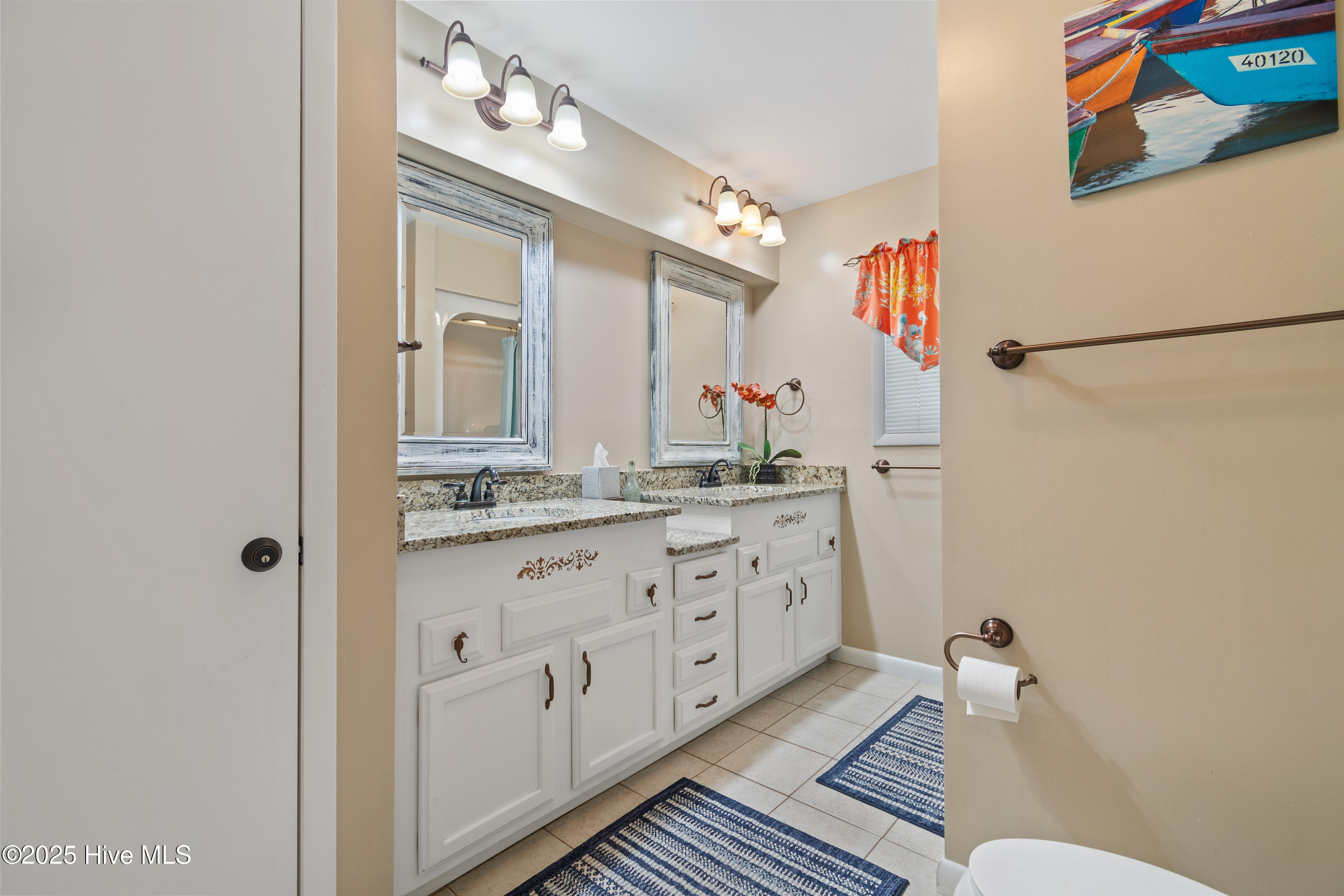 100541923 | Photo 31