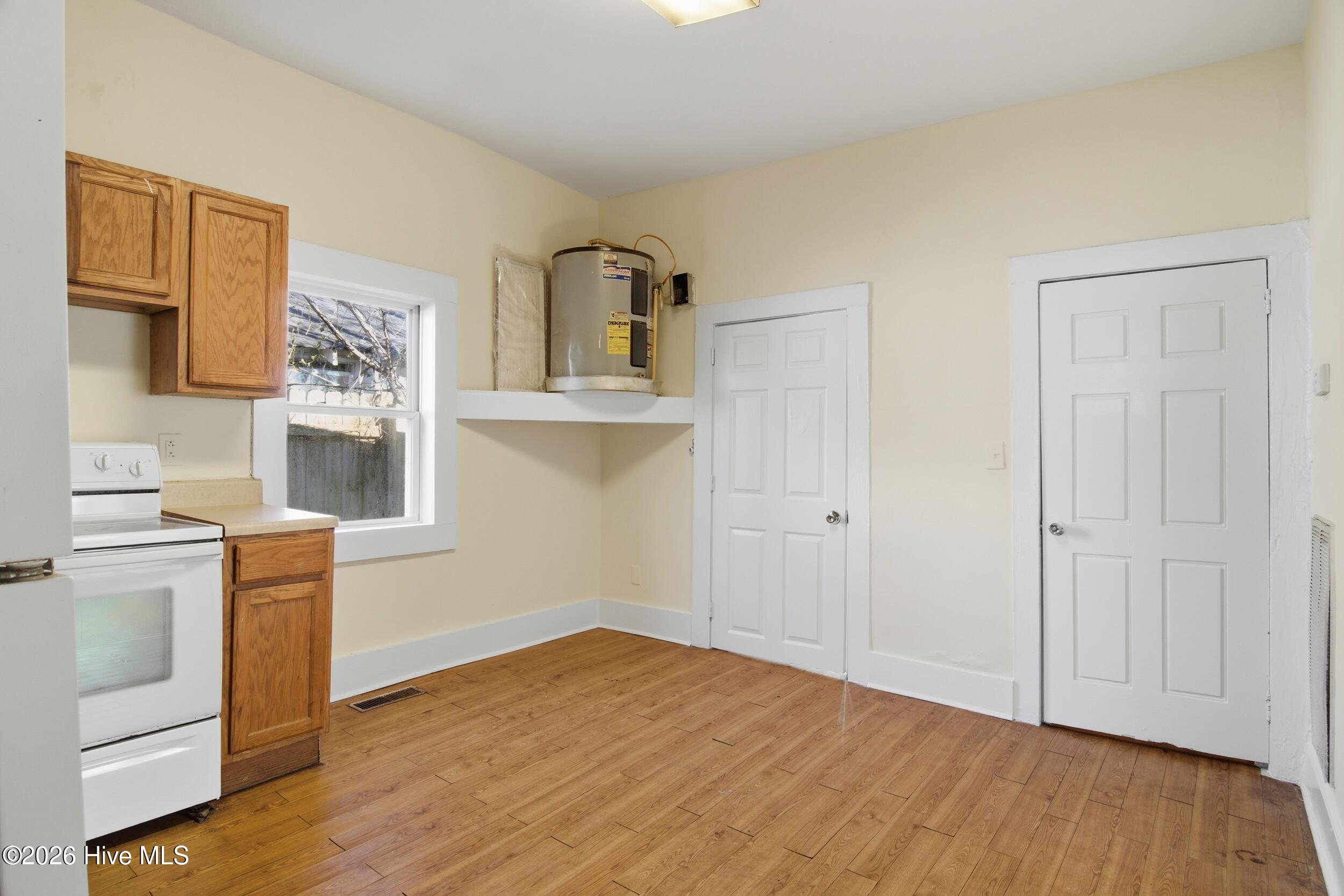 100558258 | Photo 17