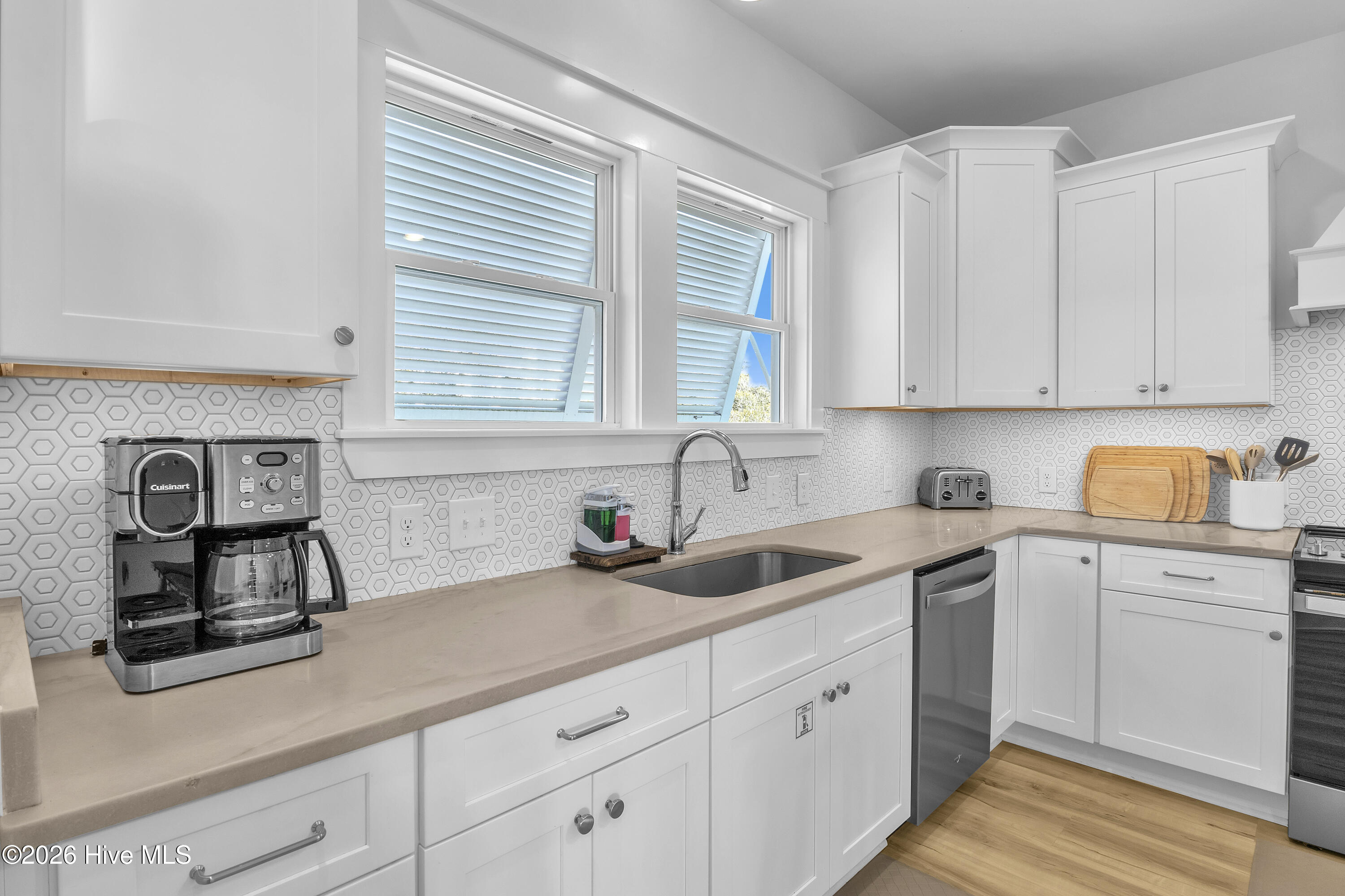 100549565 | Photo 29