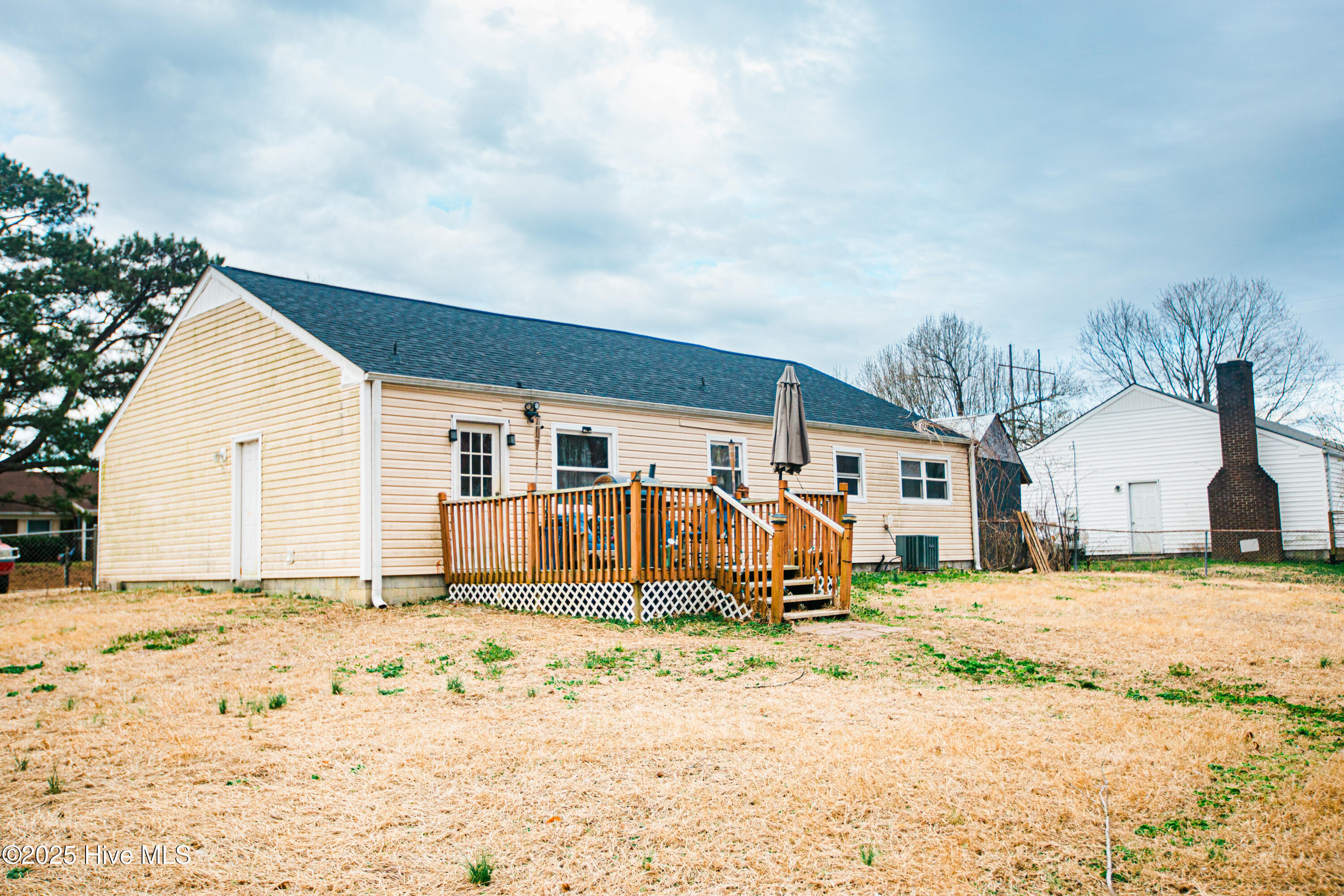 100493503 | Photo 24